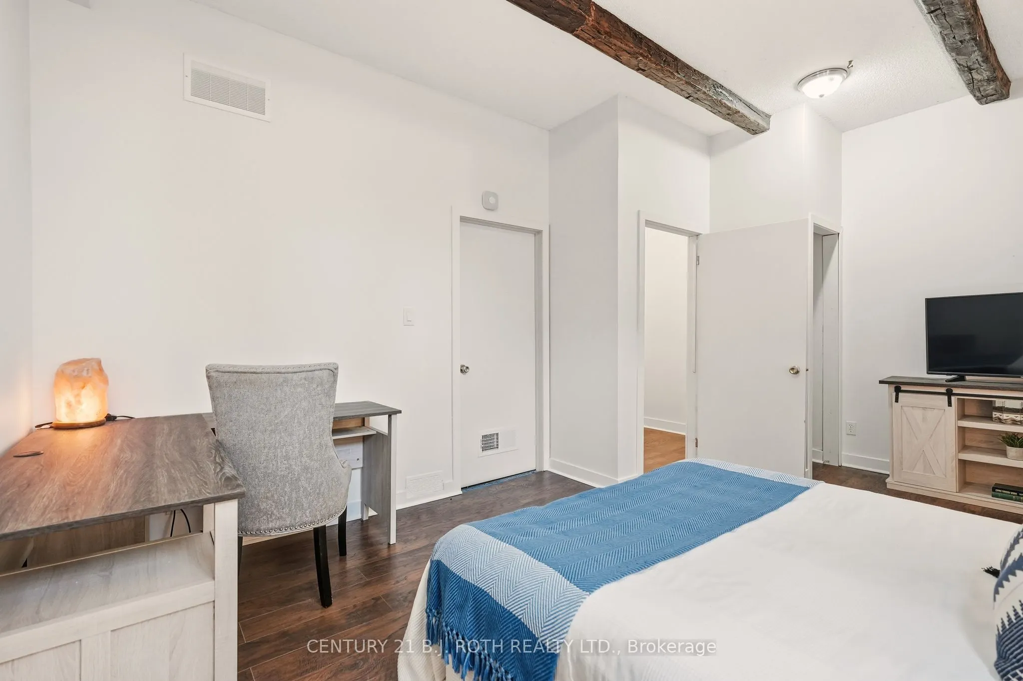 235 Steel Street, #4