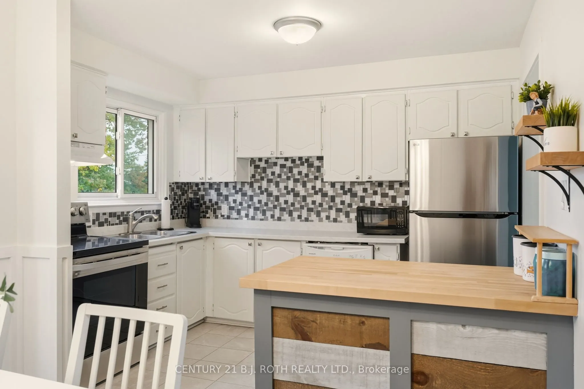 235 Steel Street, #4