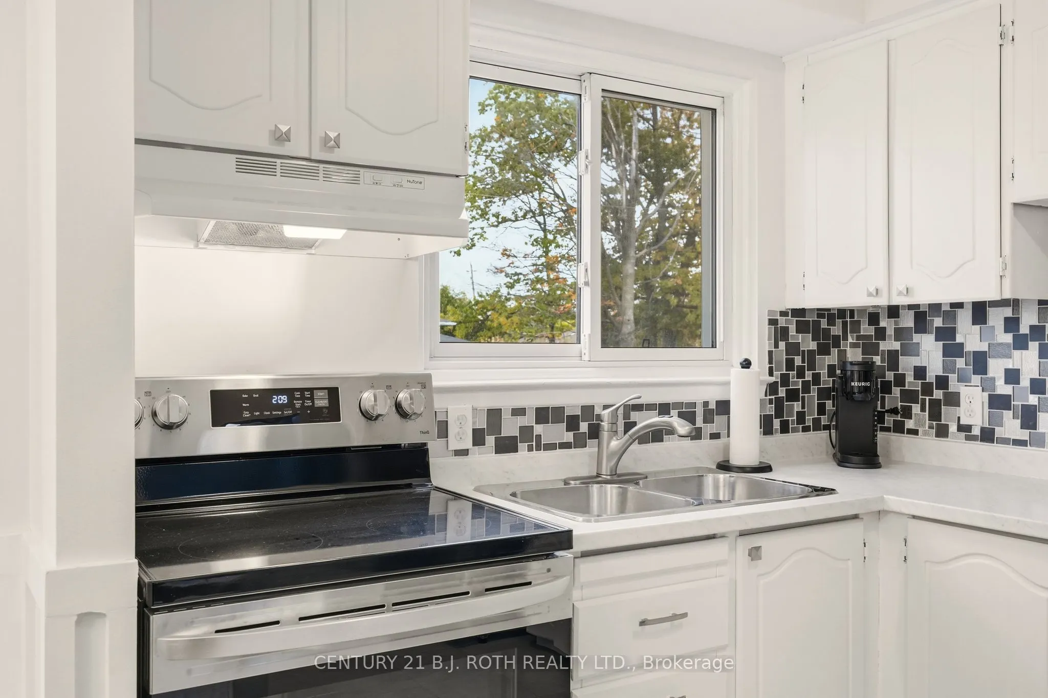 235 Steel Street, #4