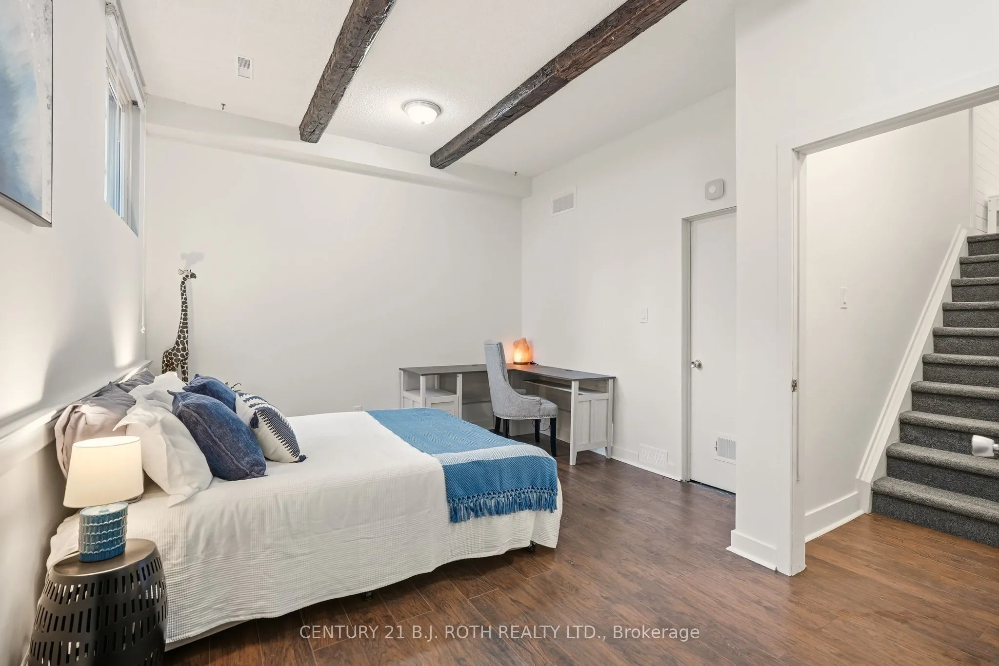 235 Steel Street, #4