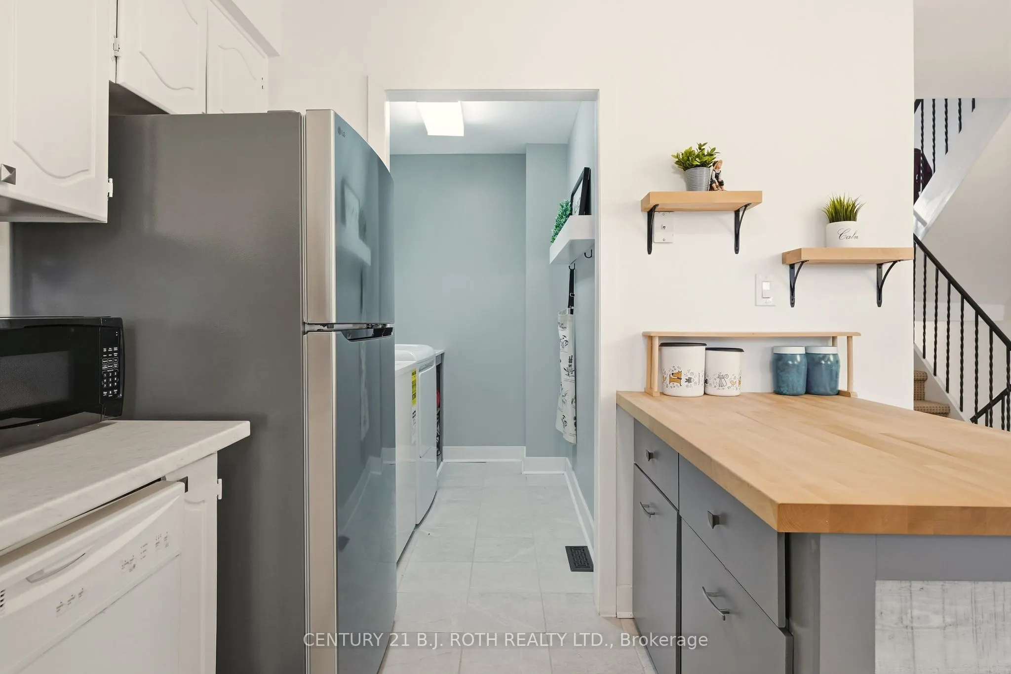 235 Steel Street, #4