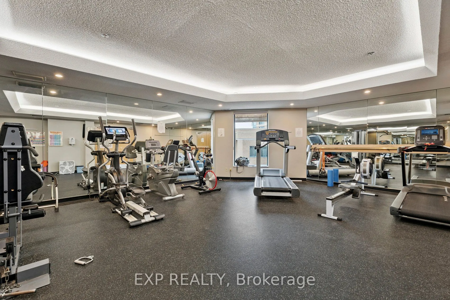 140 Dunlop Street E, #301