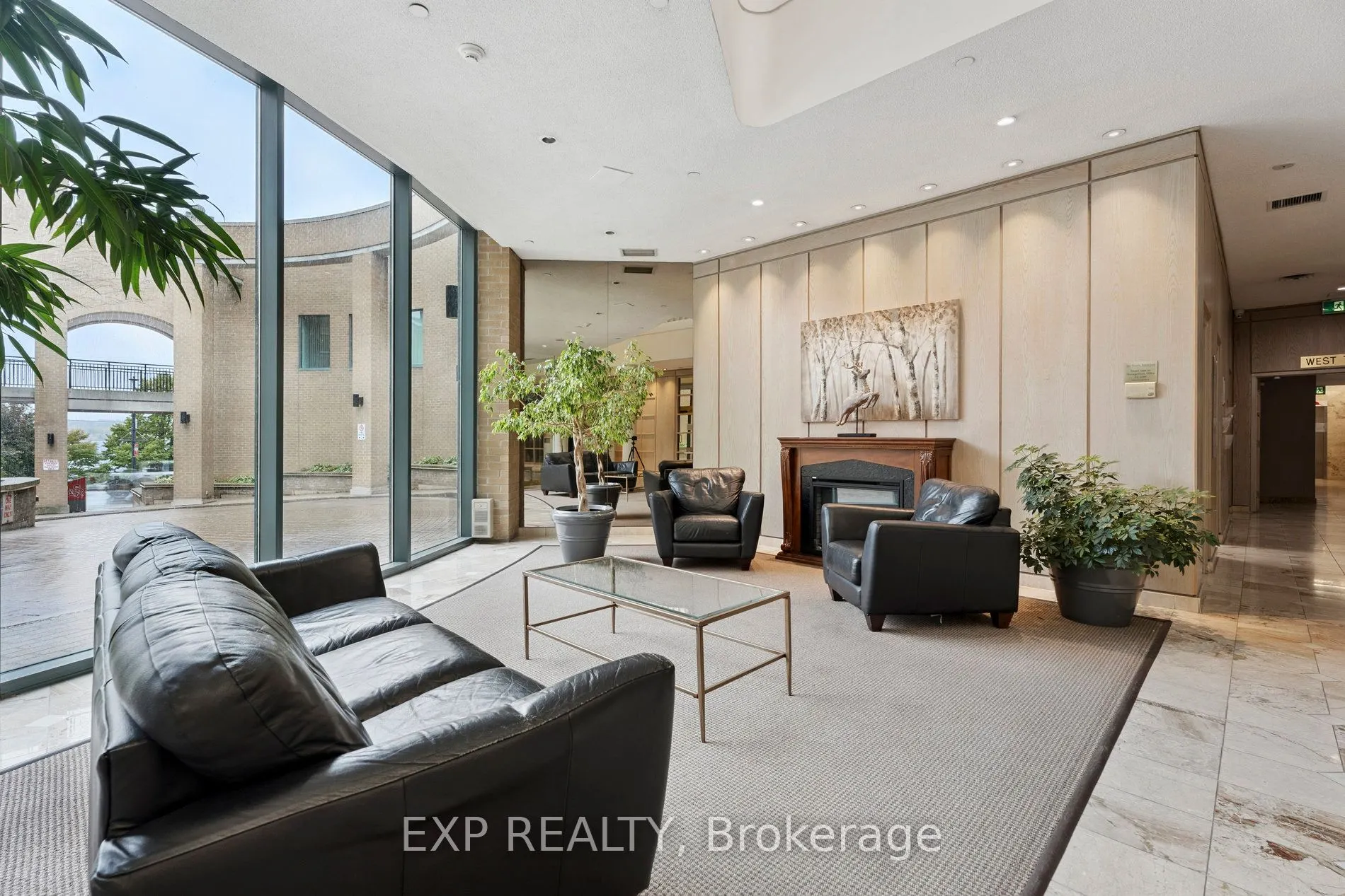 140 Dunlop Street E, #301