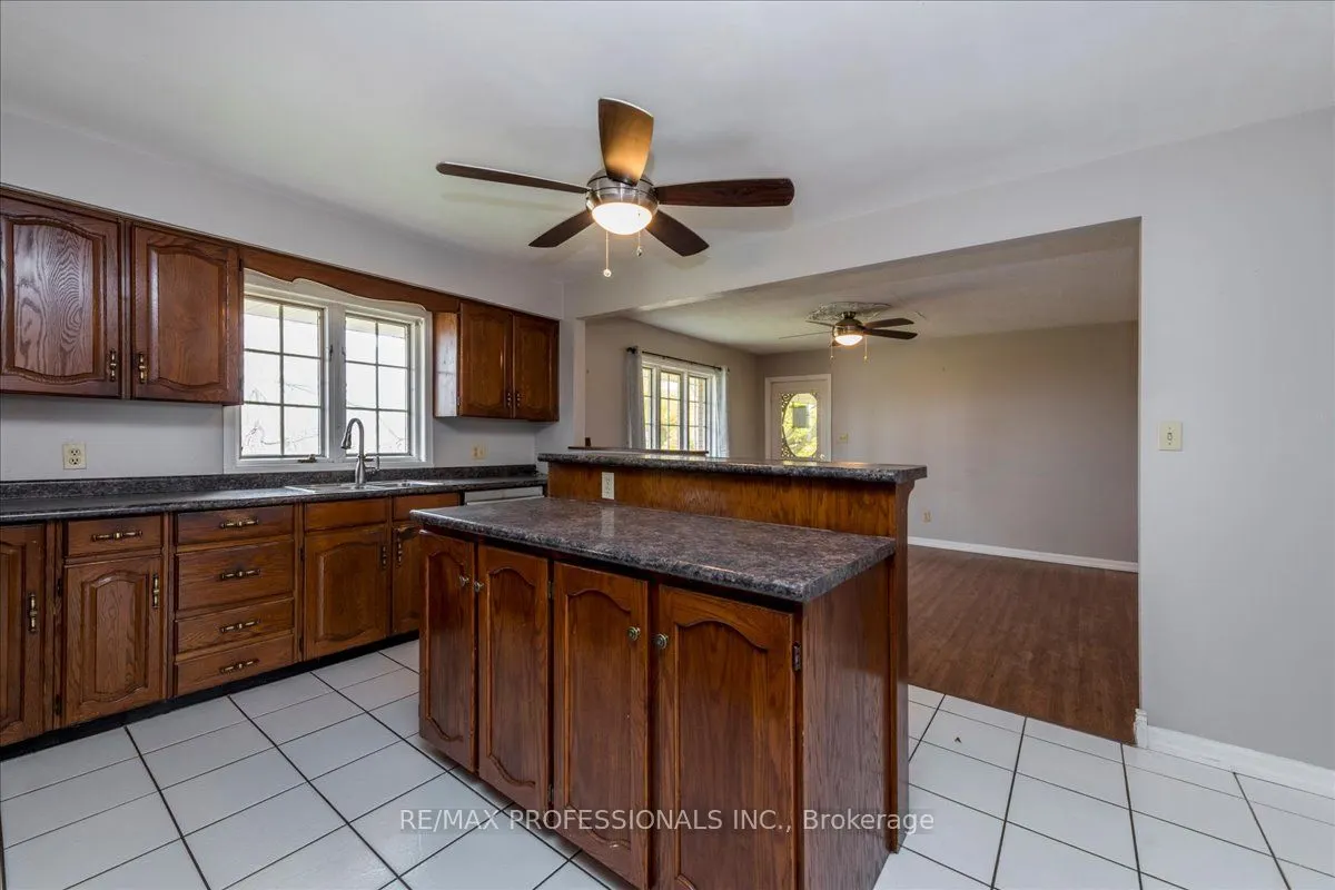 100 Tiny Flos Townline