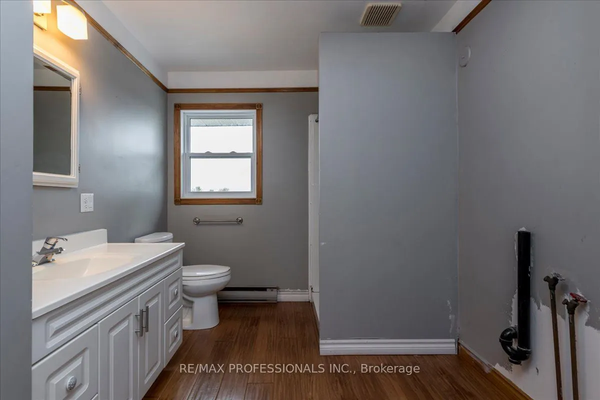 100 Tiny Flos Townline