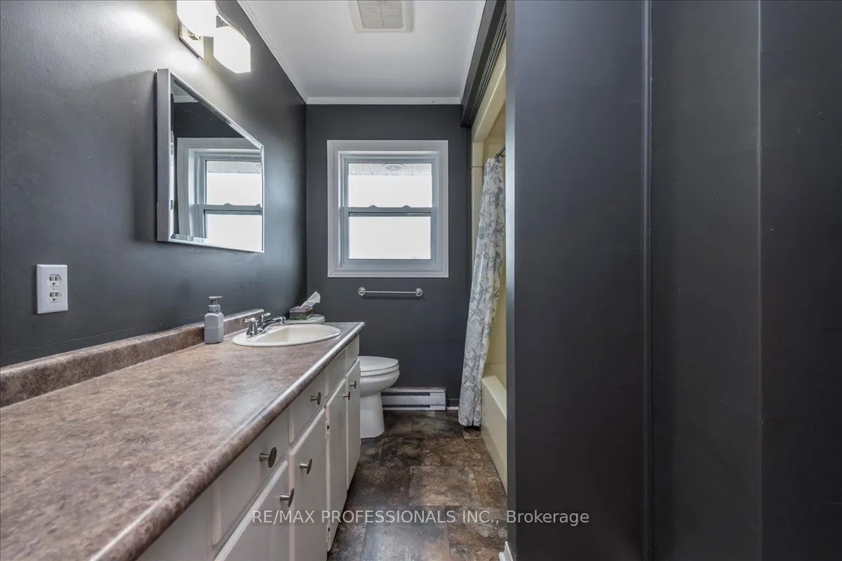 100 Tiny Flos Townline