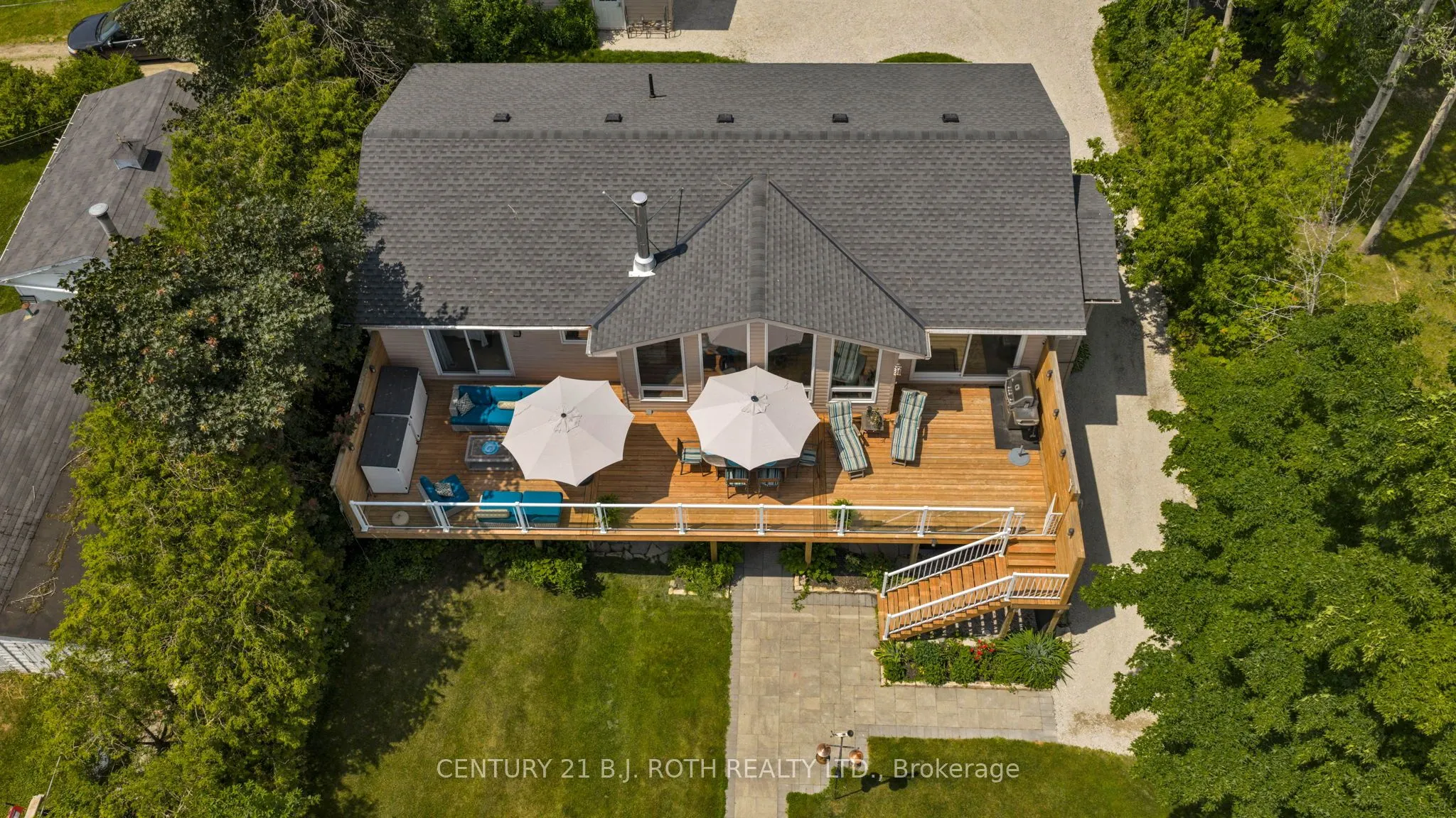 95 lakeshore Road E
