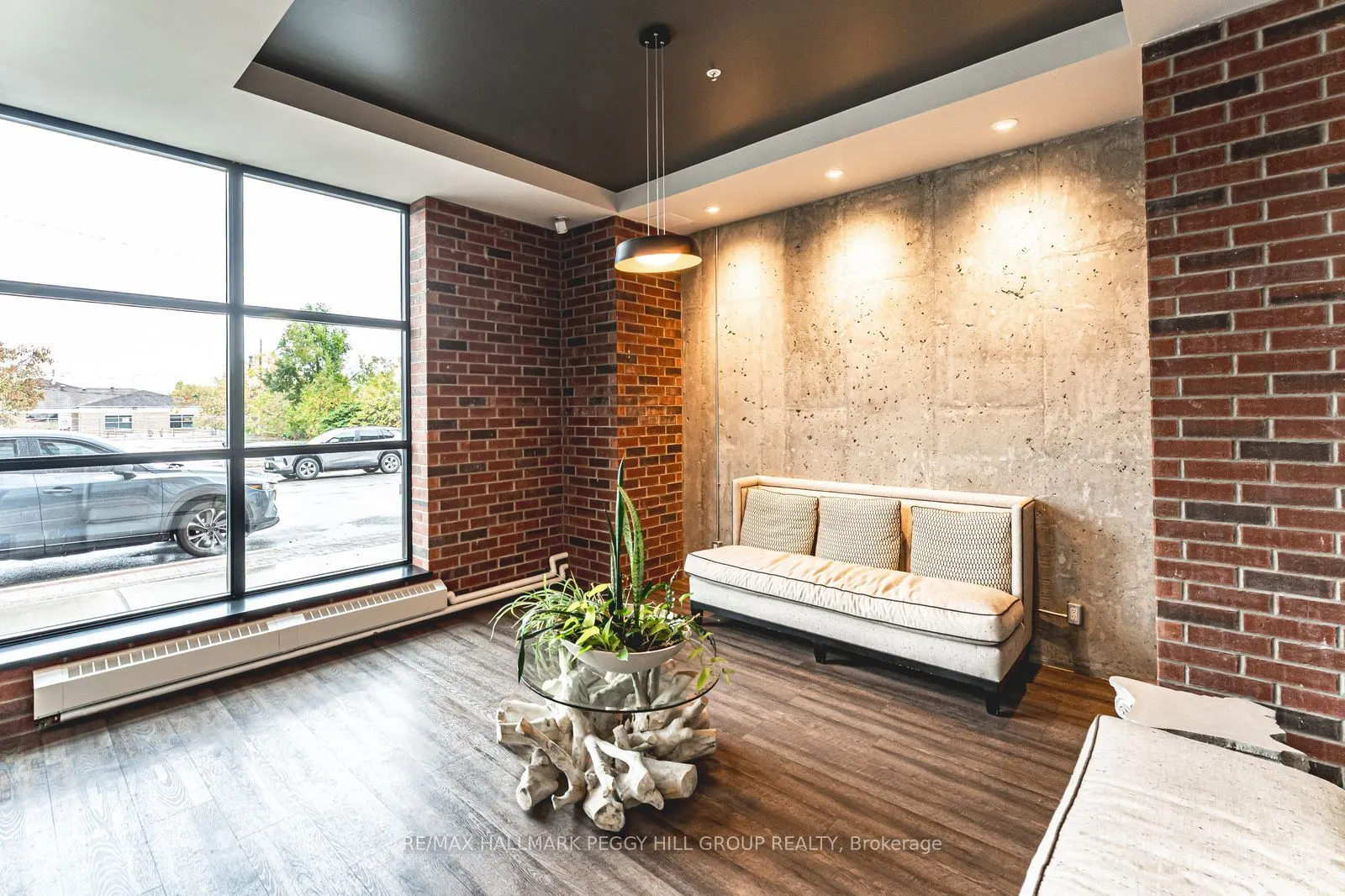 21 Matchedash Street S, #310