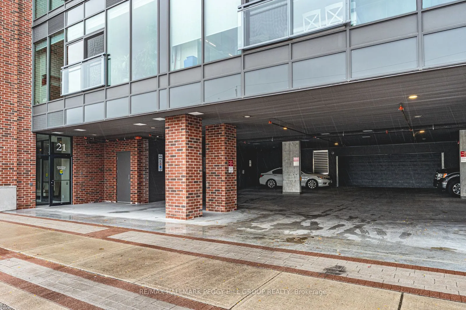 21 Matchedash Street S, #310