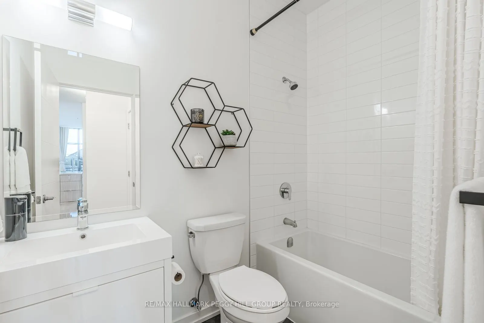 21 Matchedash Street S, #310