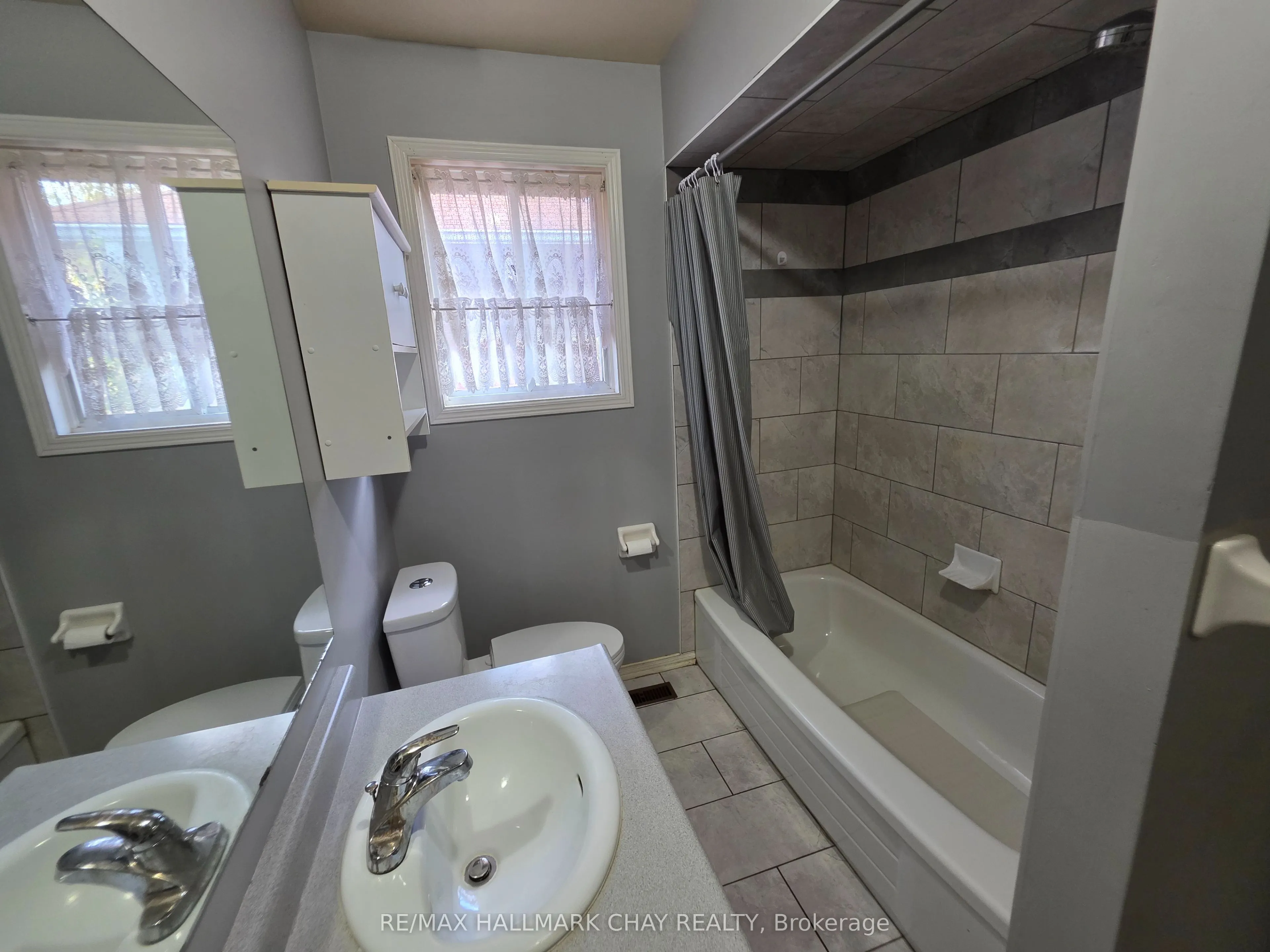 199 Livingstone Street W