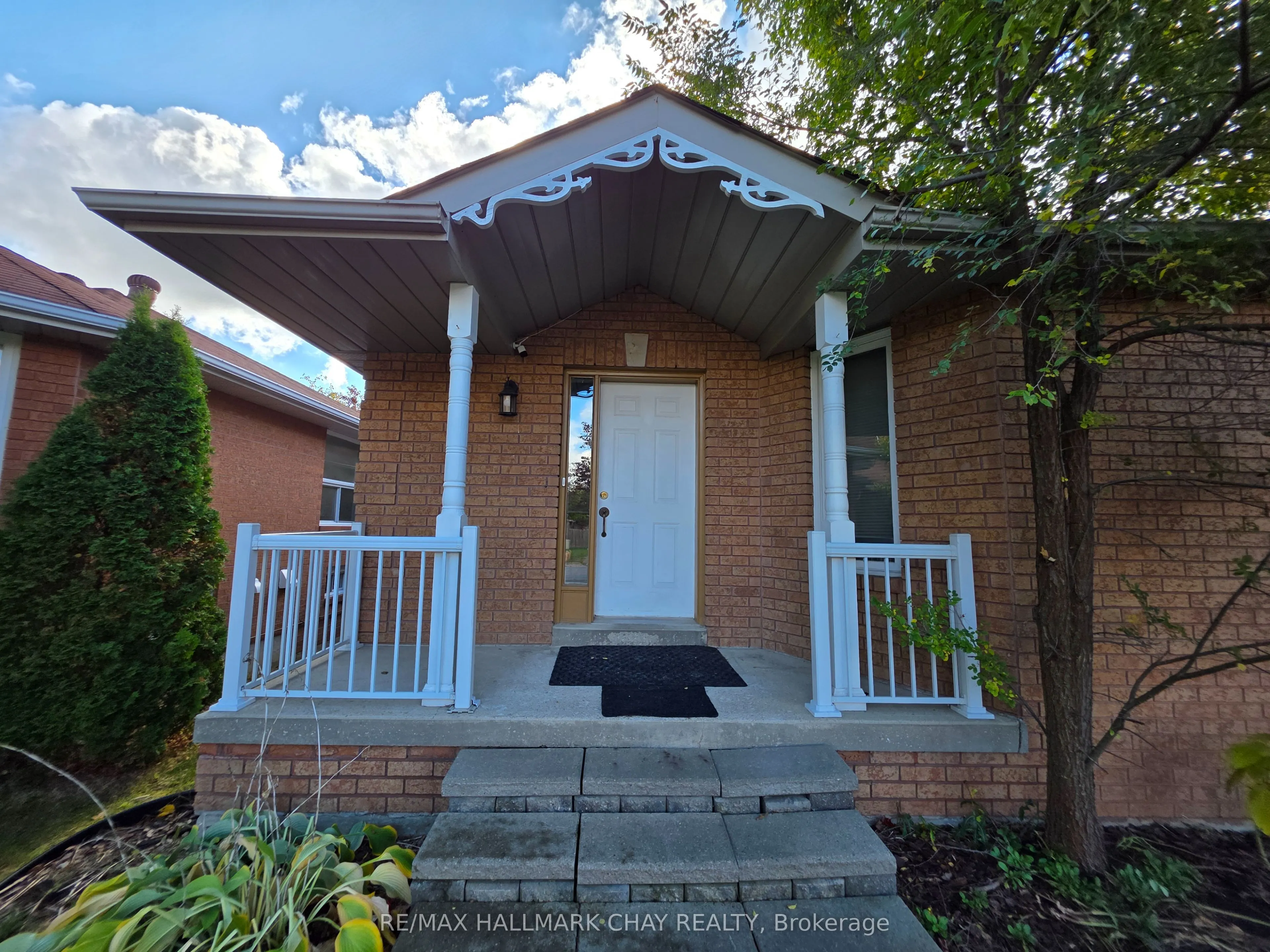 199 Livingstone Street W