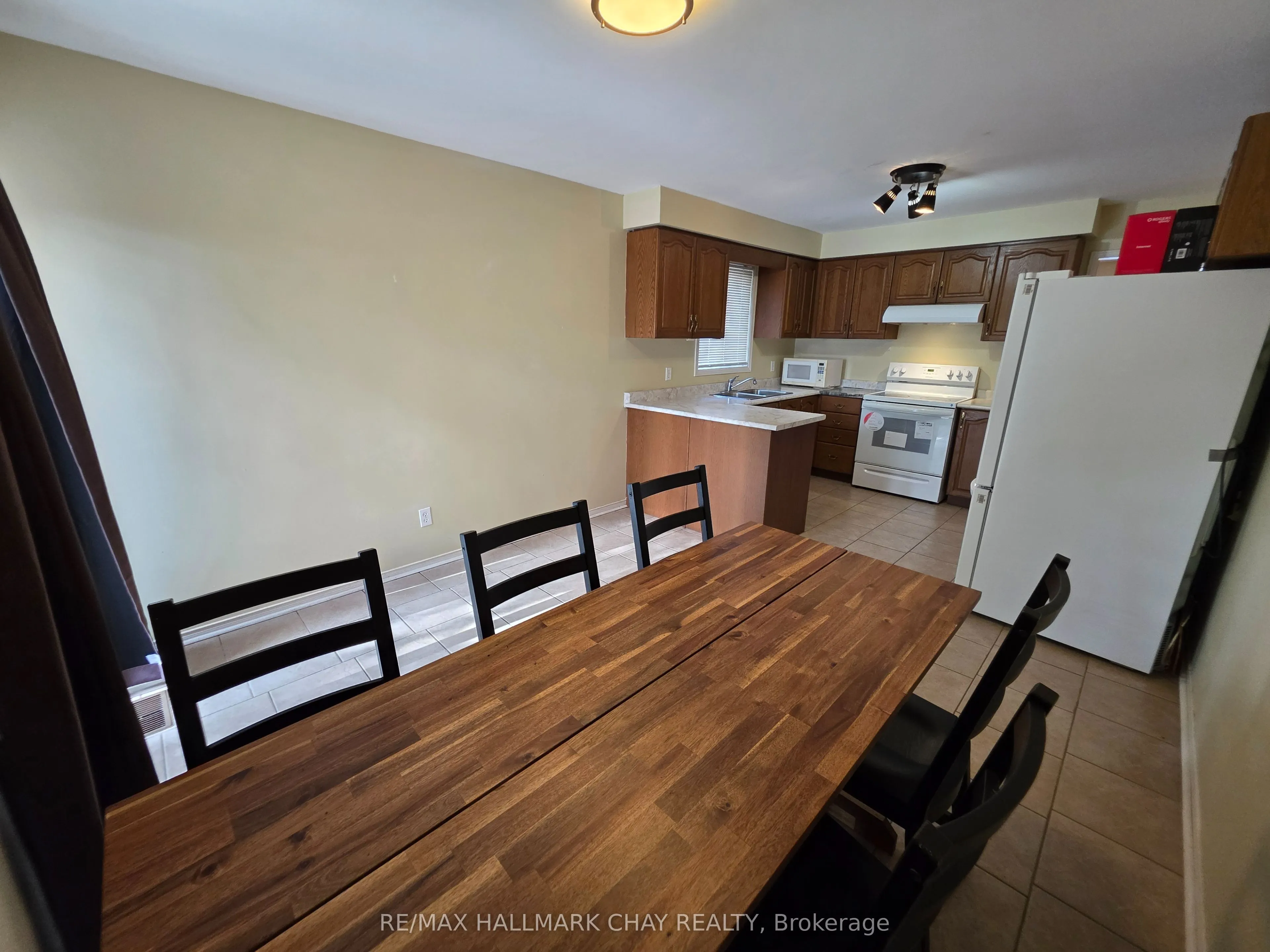 199 Livingstone Street W
