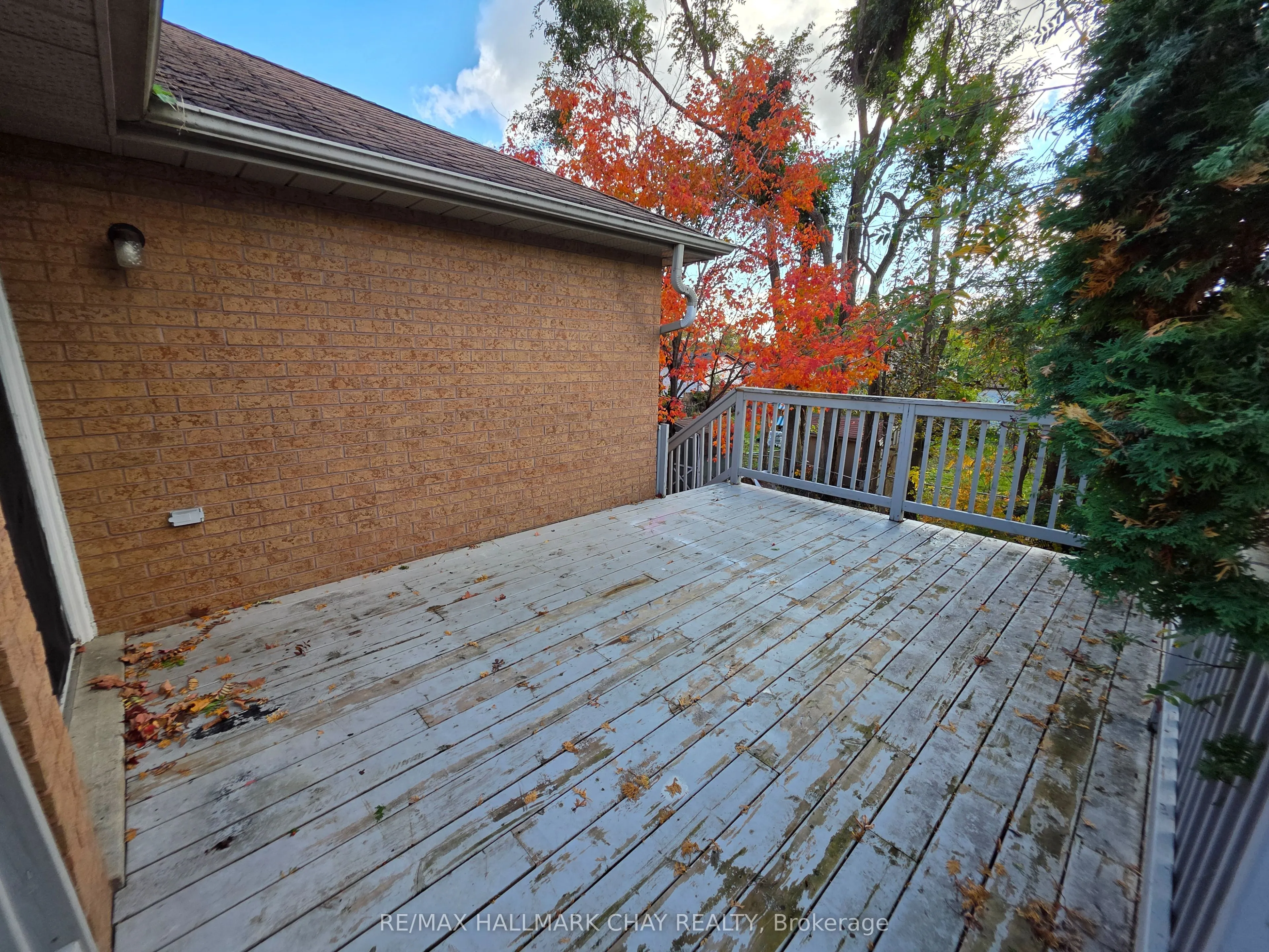 199 Livingstone Street W
