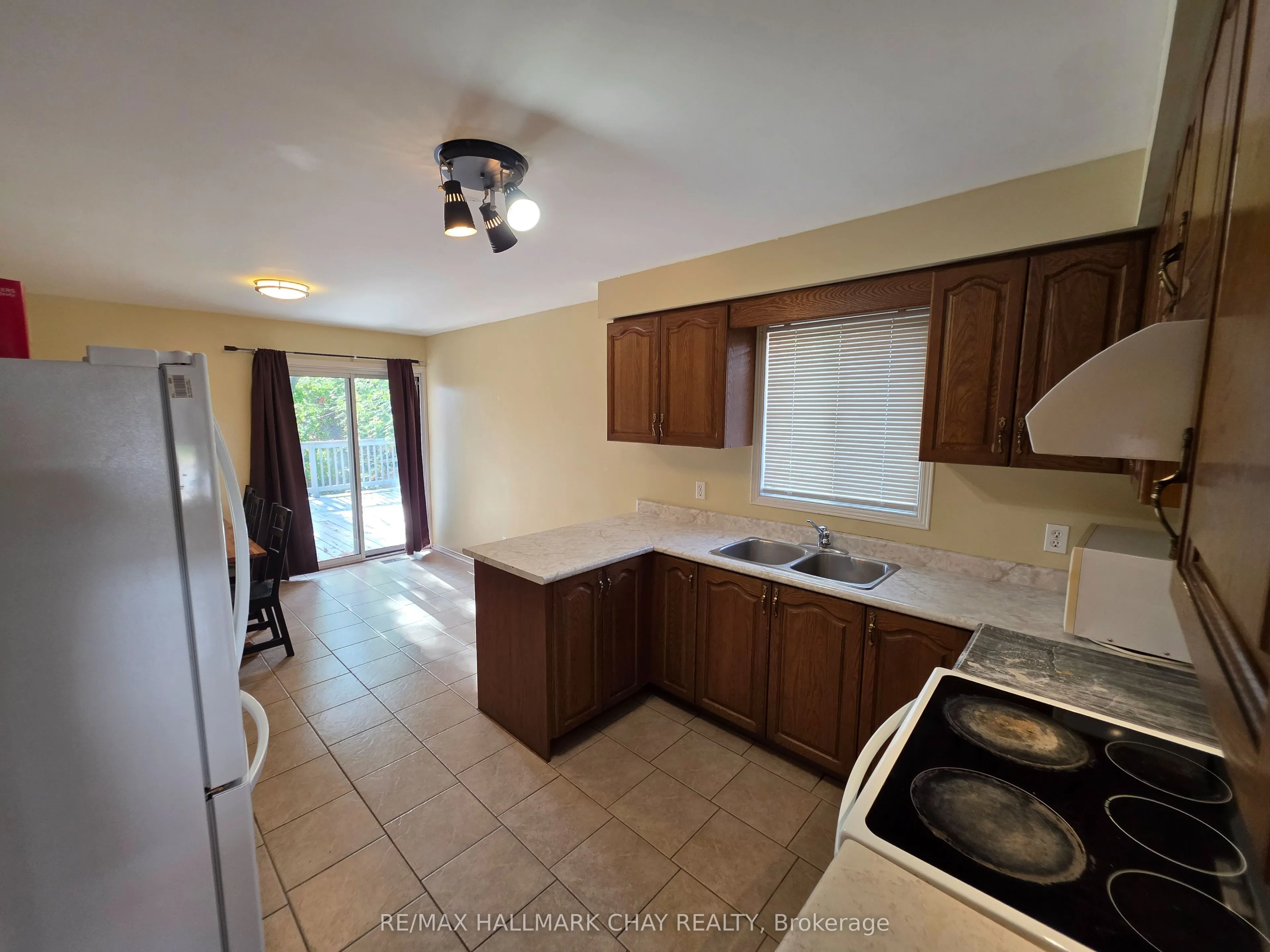 199 Livingstone Street W