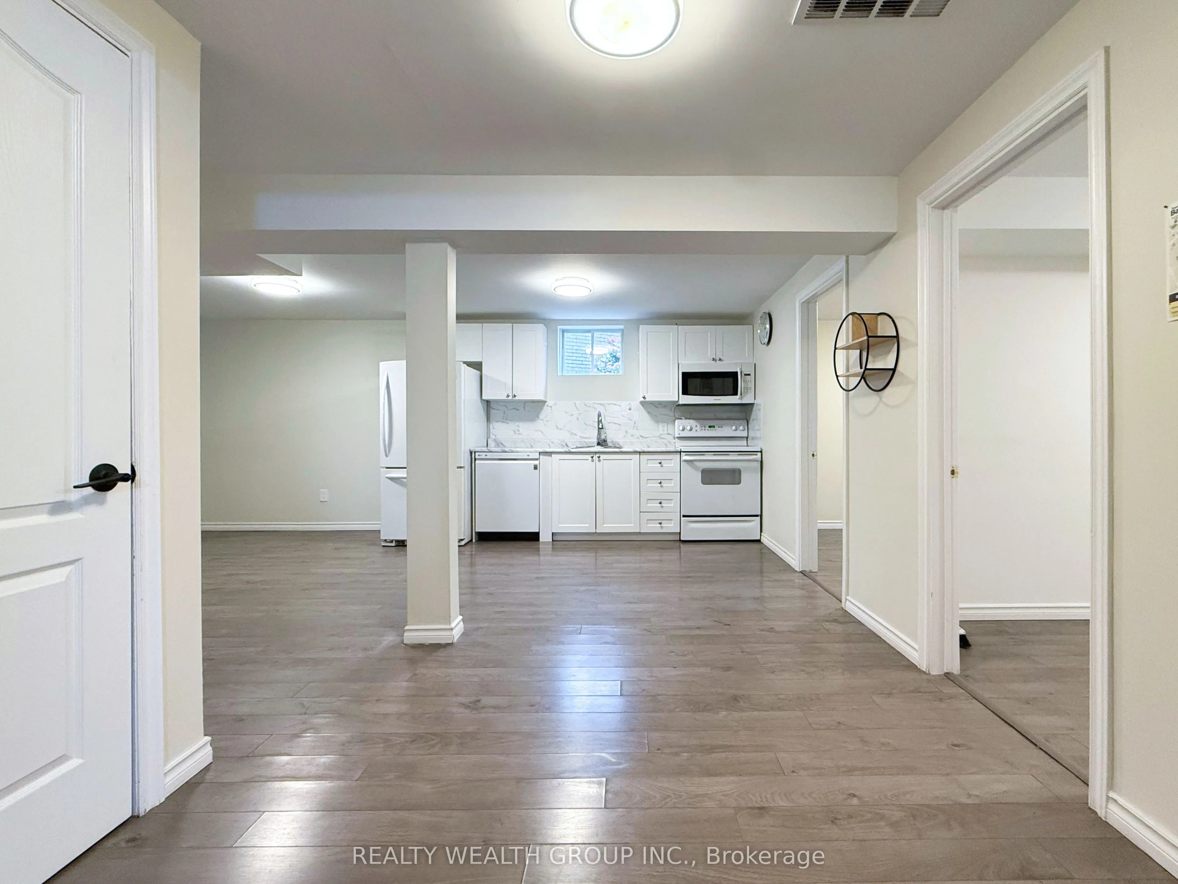 61 Stollar Boulevard, #Lower