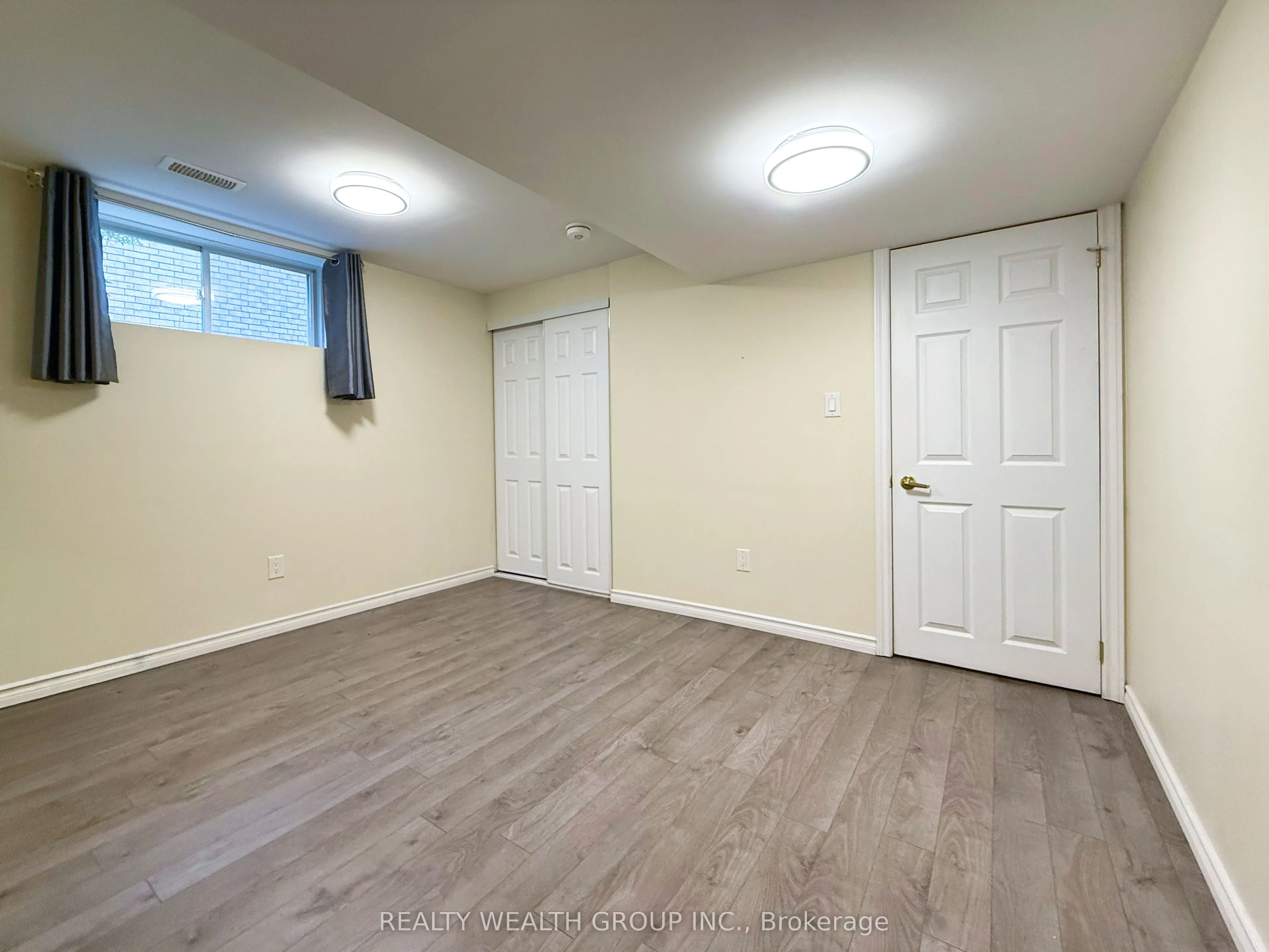 61 Stollar Boulevard, #Lower