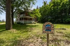 1407 Flos 8 Road W
