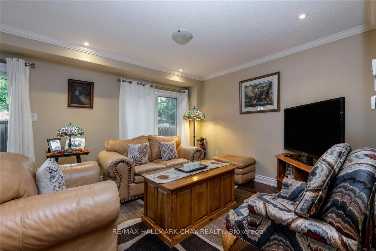 90 Sovereigns Gate, #7