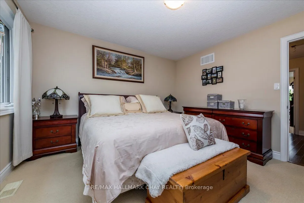 90 Sovereigns Gate, #7