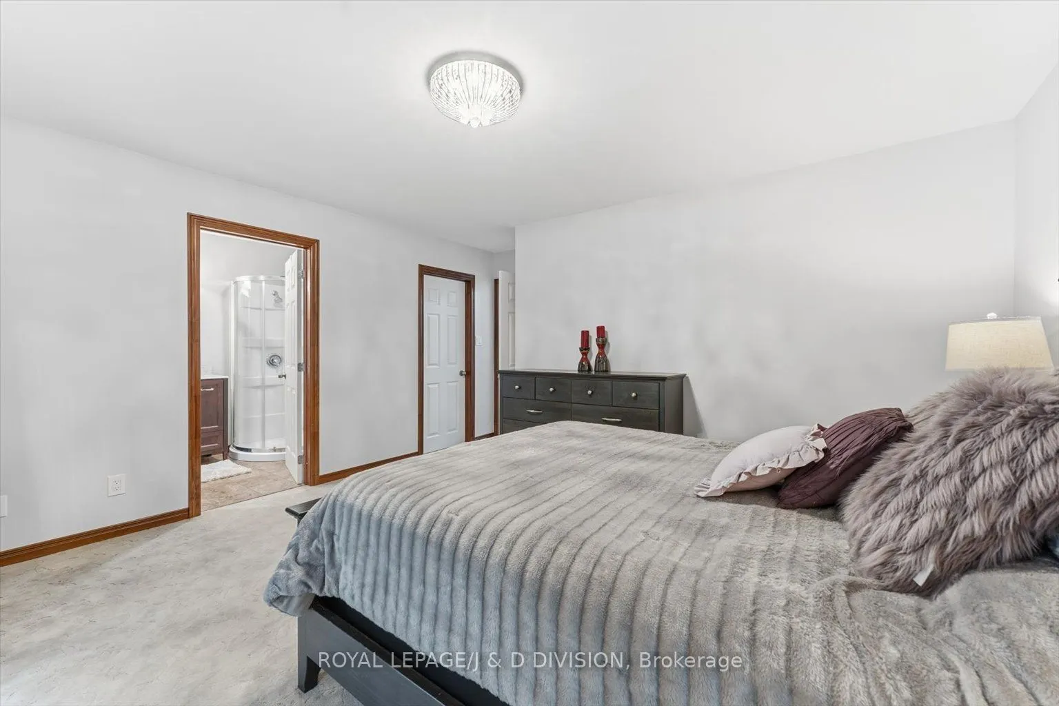 2925 Pinecone Trail