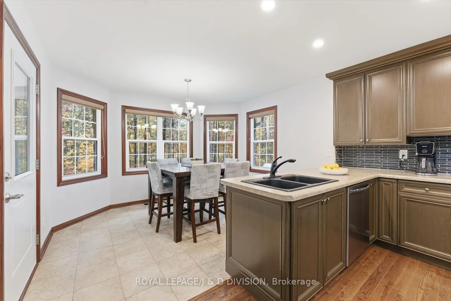 2925 Pinecone Trail