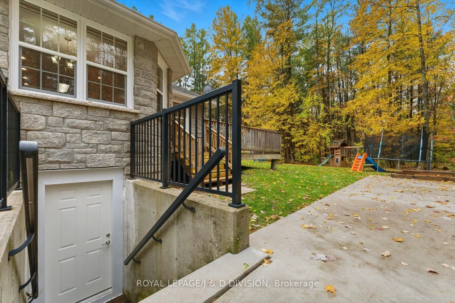 2925 Pinecone Trail