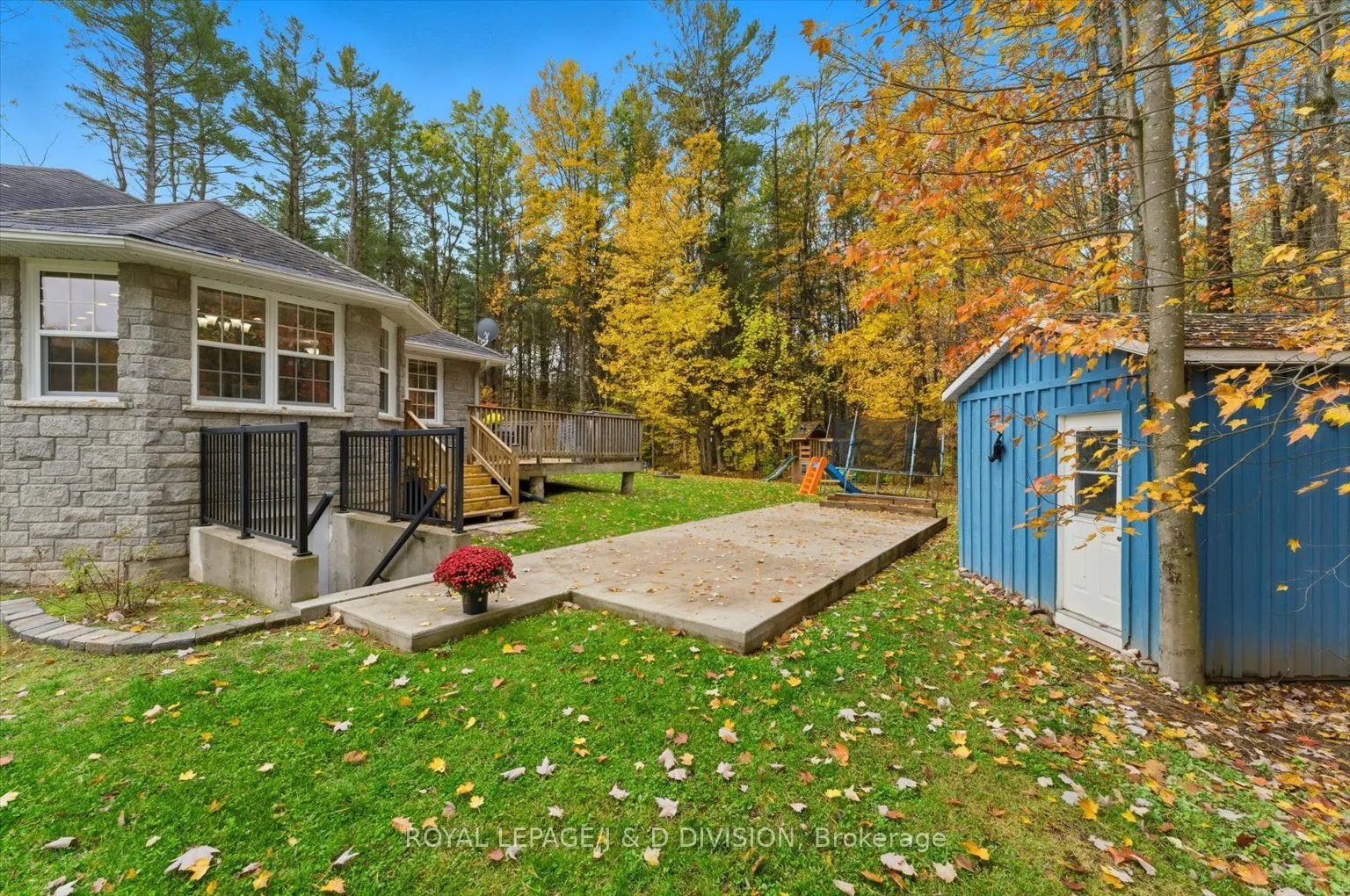 2925 Pinecone Trail
