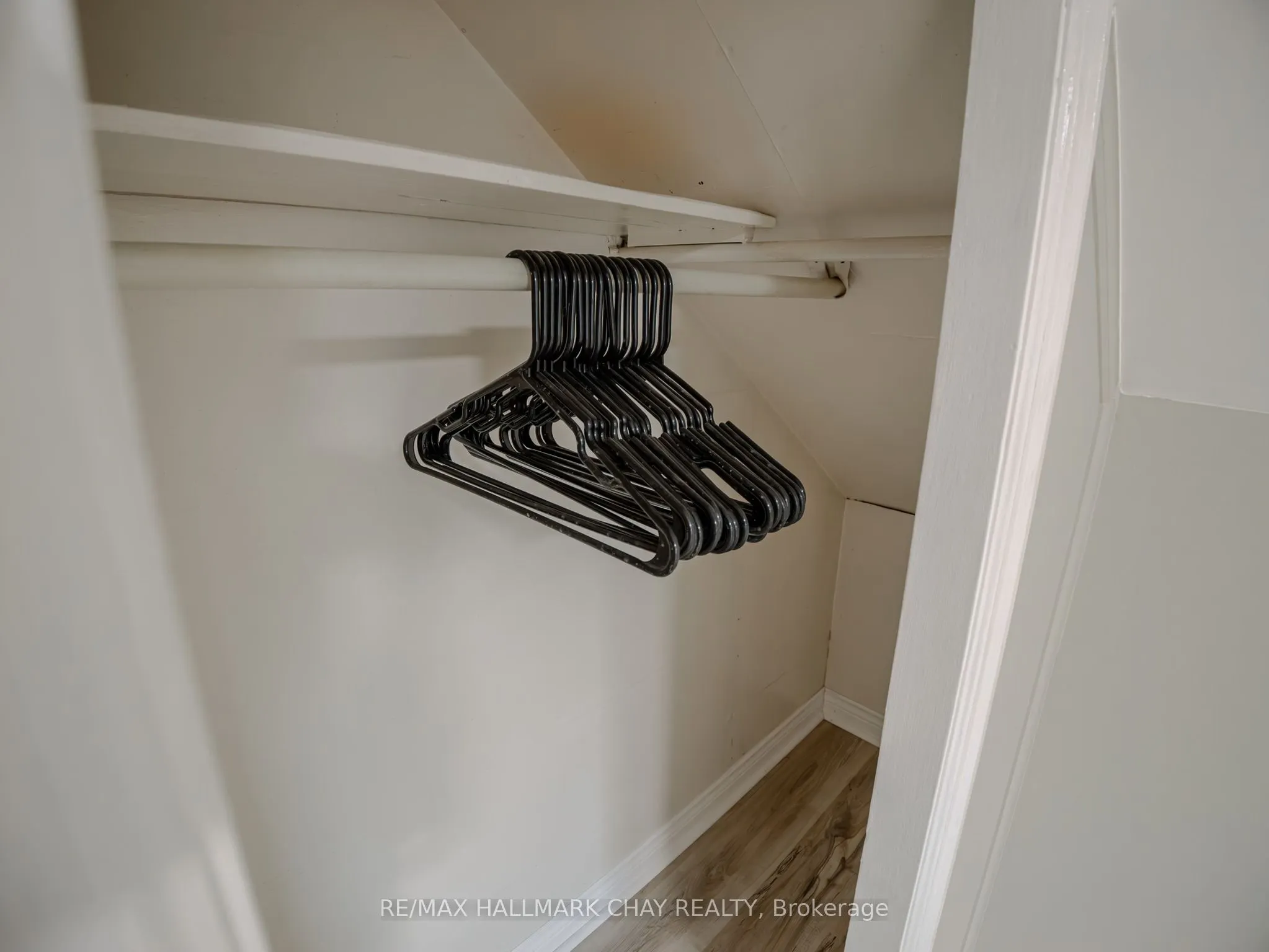 100 Donald Street, #Upper