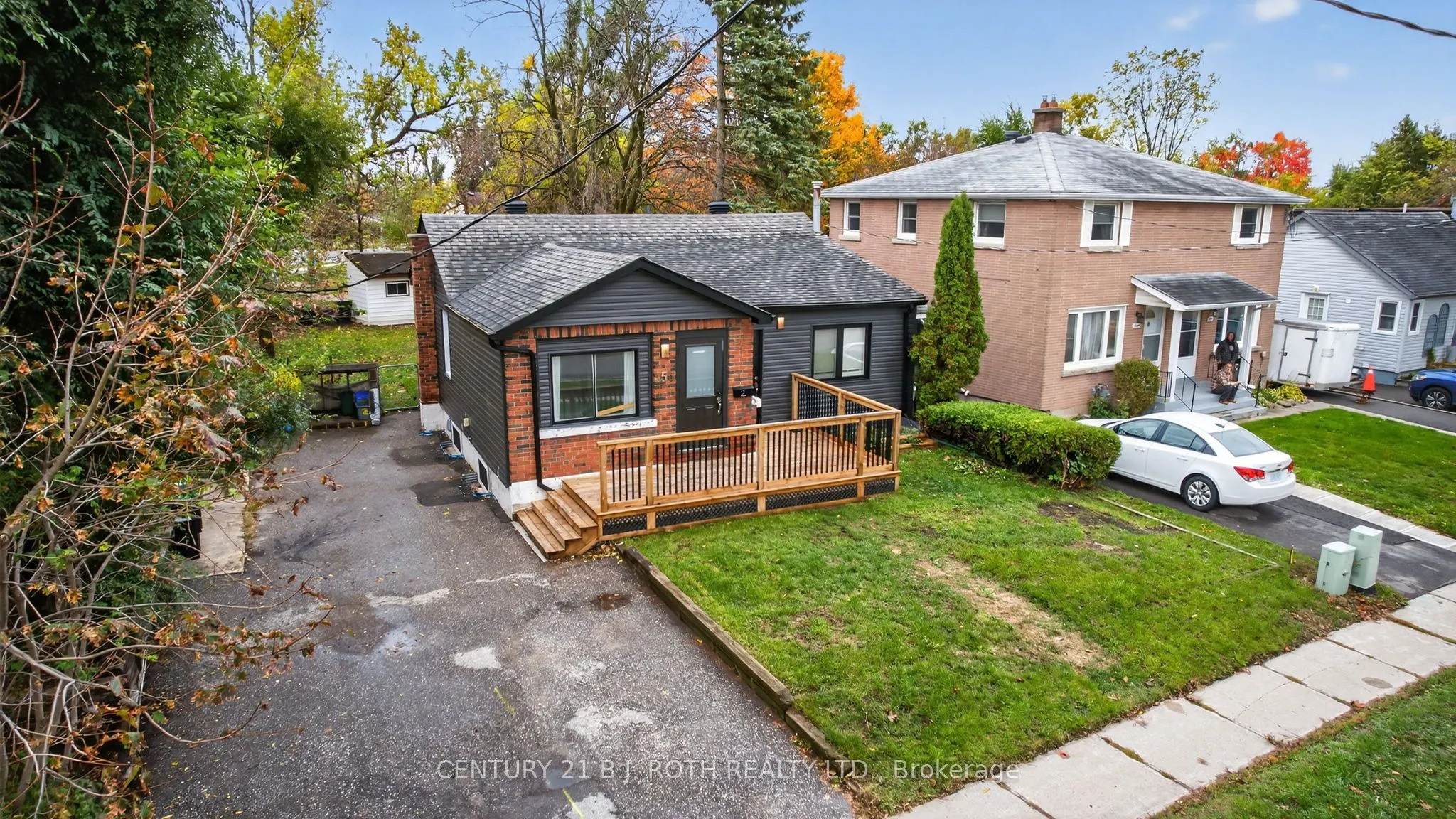 155 Penetang Street