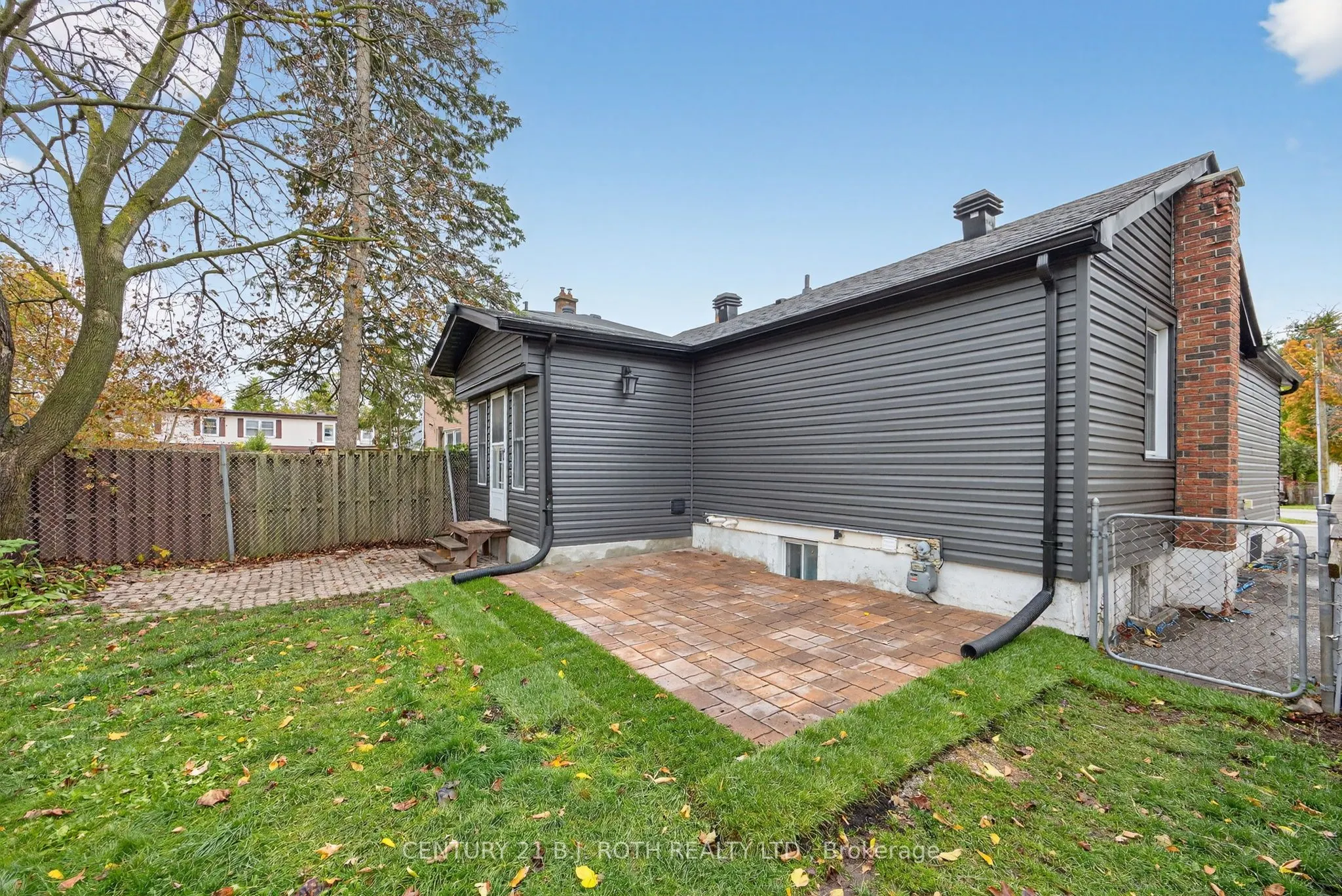 155 Penetang Street