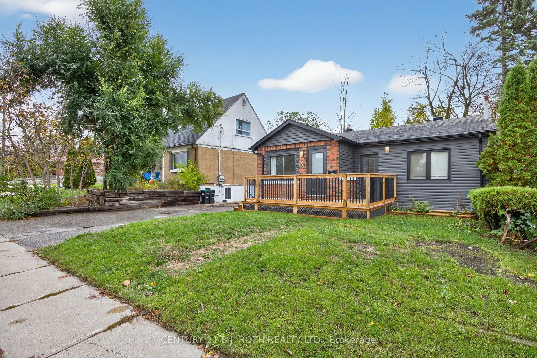 155 Penetang Street