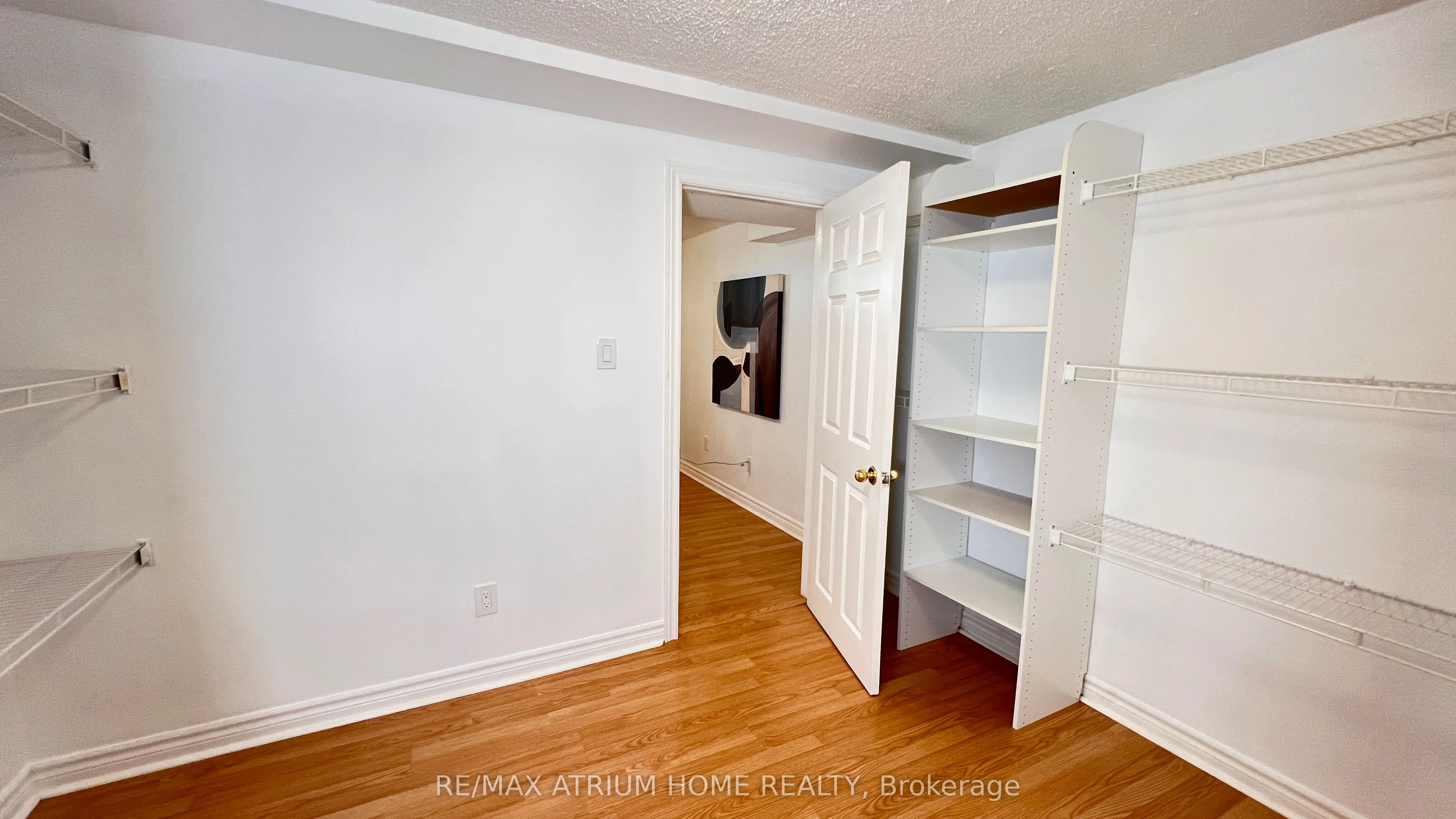 124 Monique Crescent