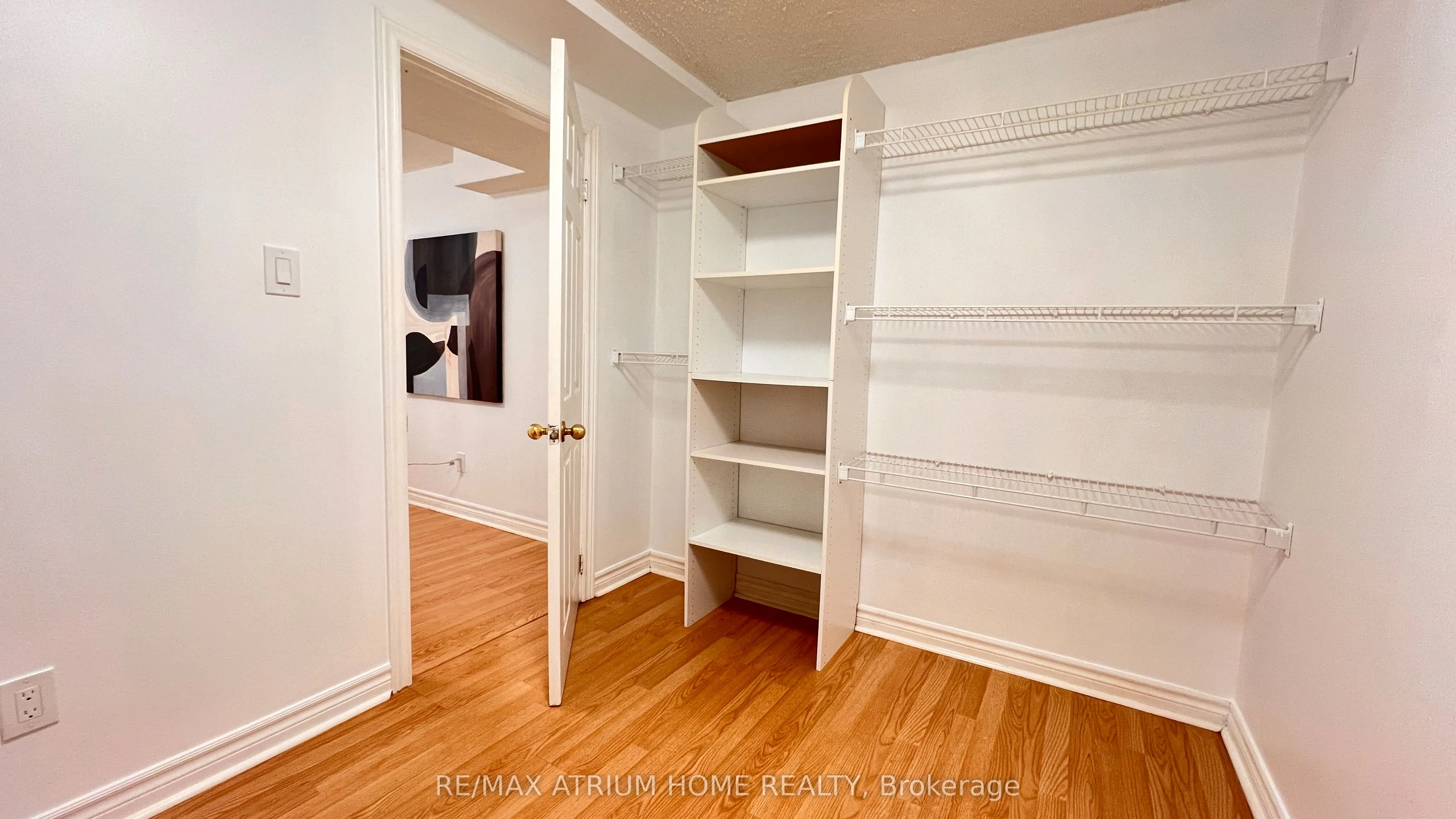 124 Monique Crescent