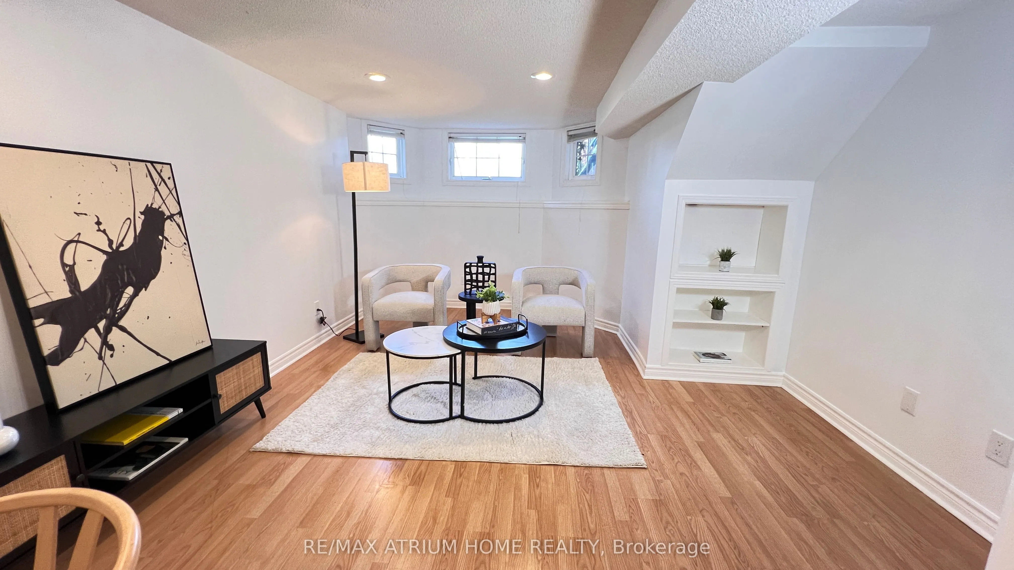 124 Monique Crescent