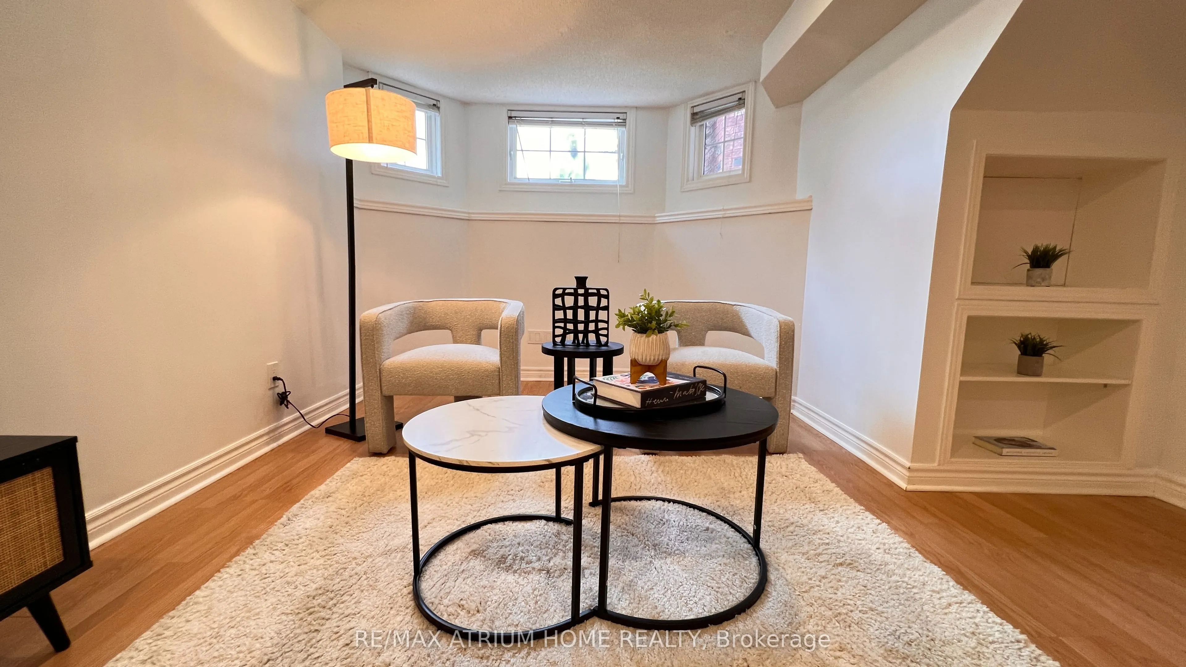 124 Monique Crescent