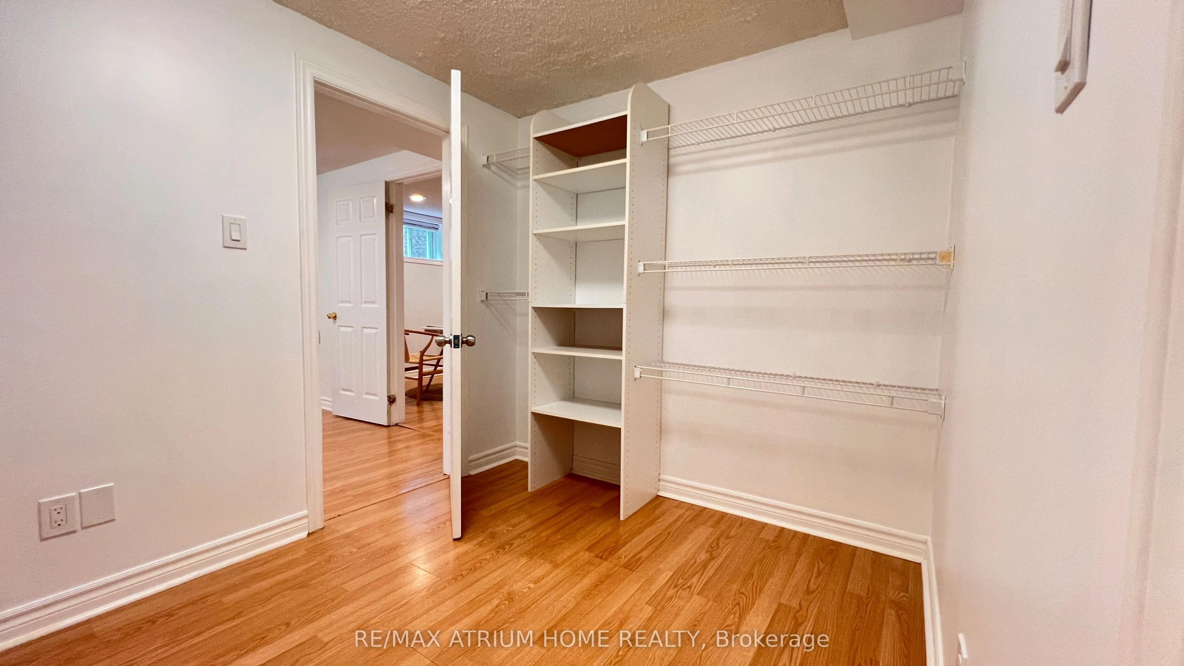 124 Monique Crescent