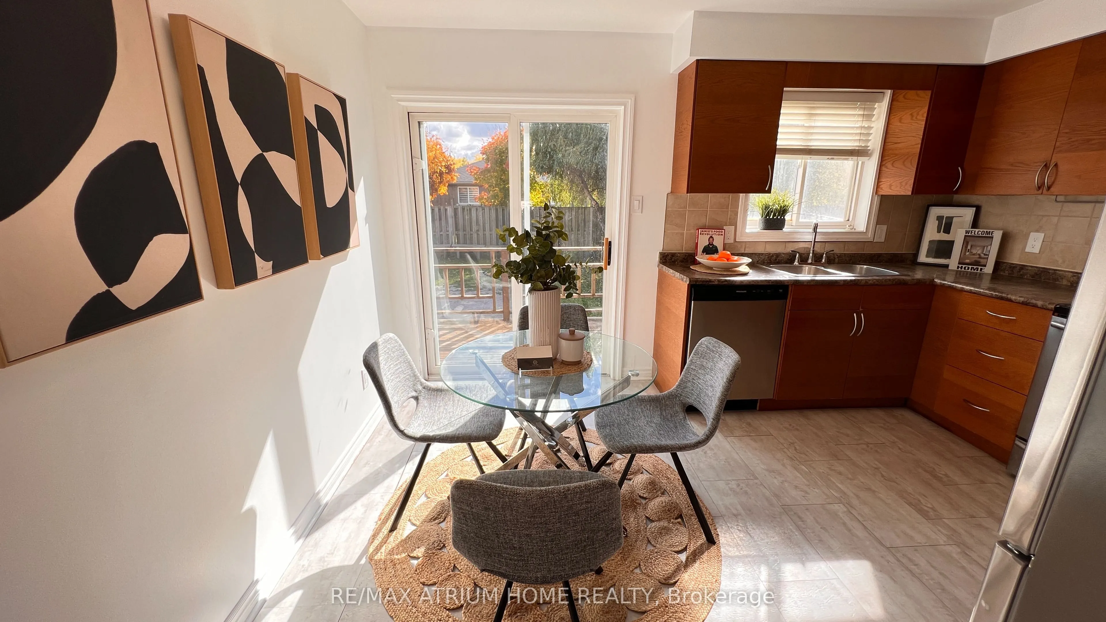 124 Monique Crescent