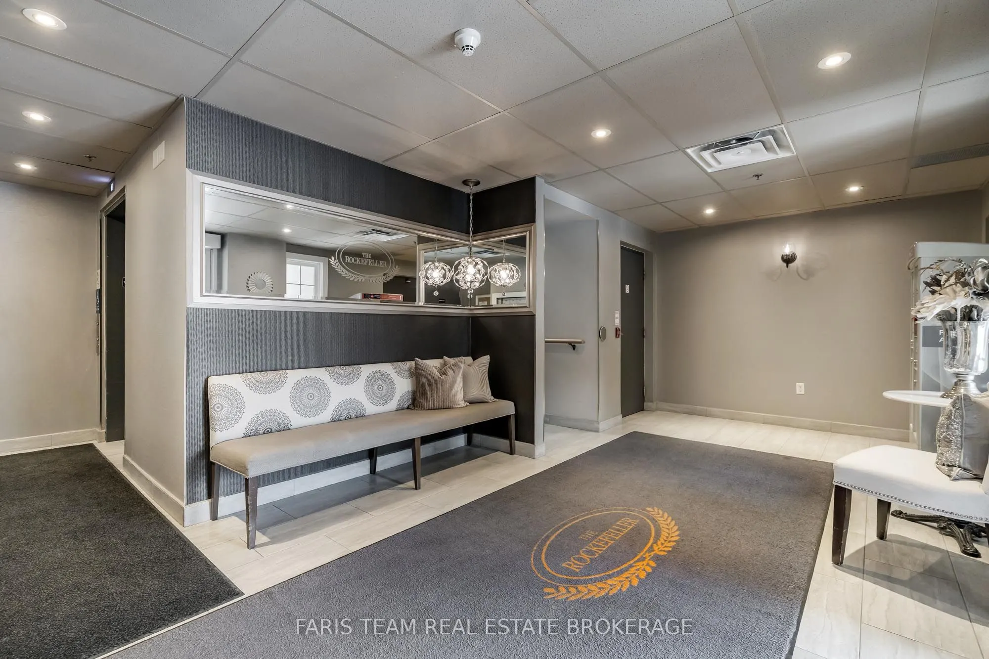 42 Ferndale Drive S, #402