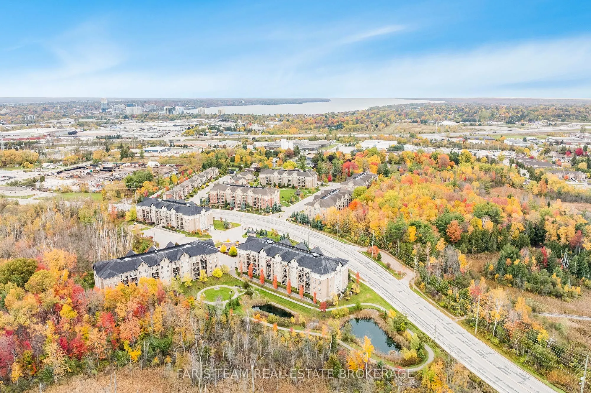 42 Ferndale Drive S, #402