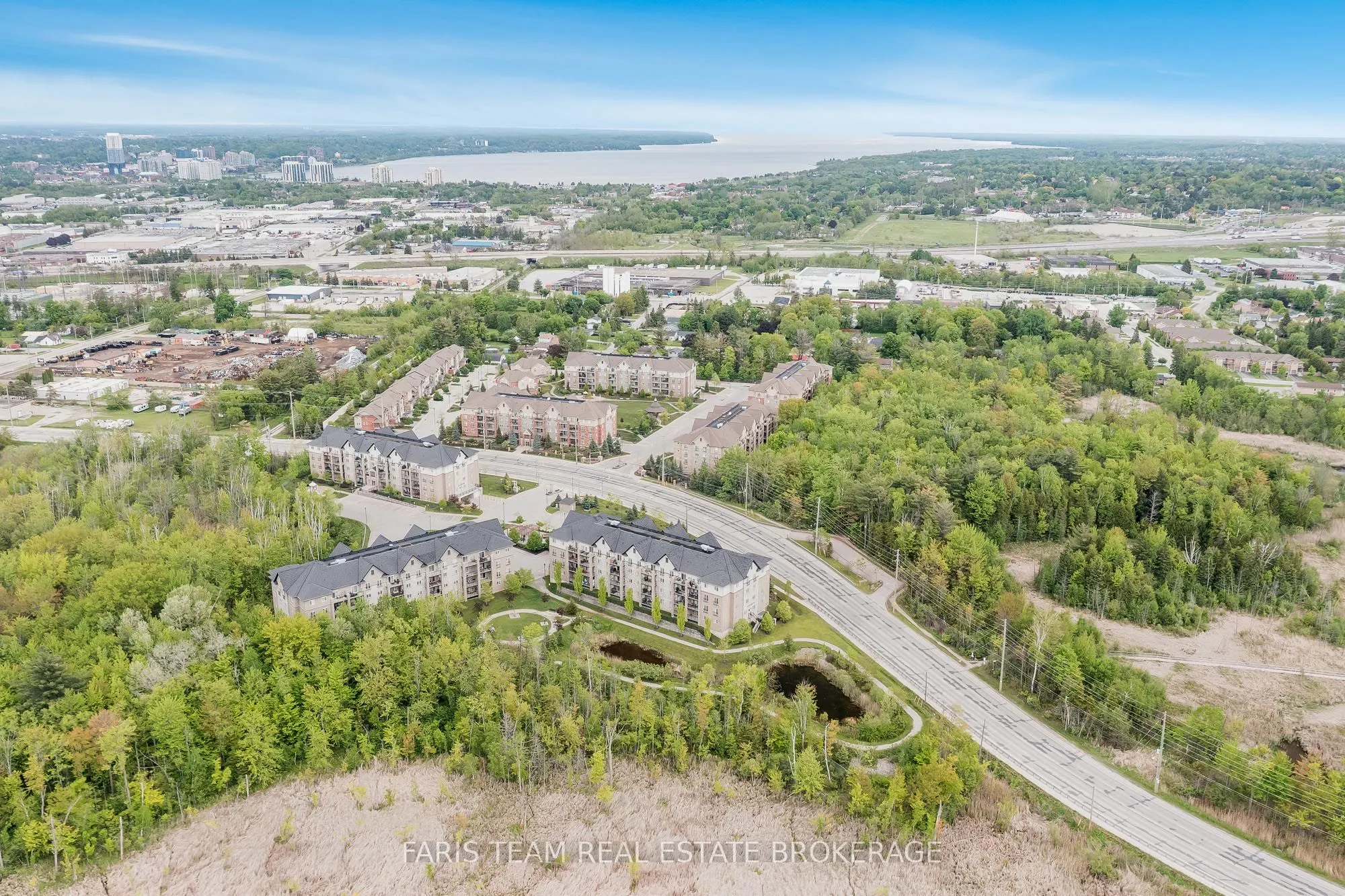 42 Ferndale Drive S, #402