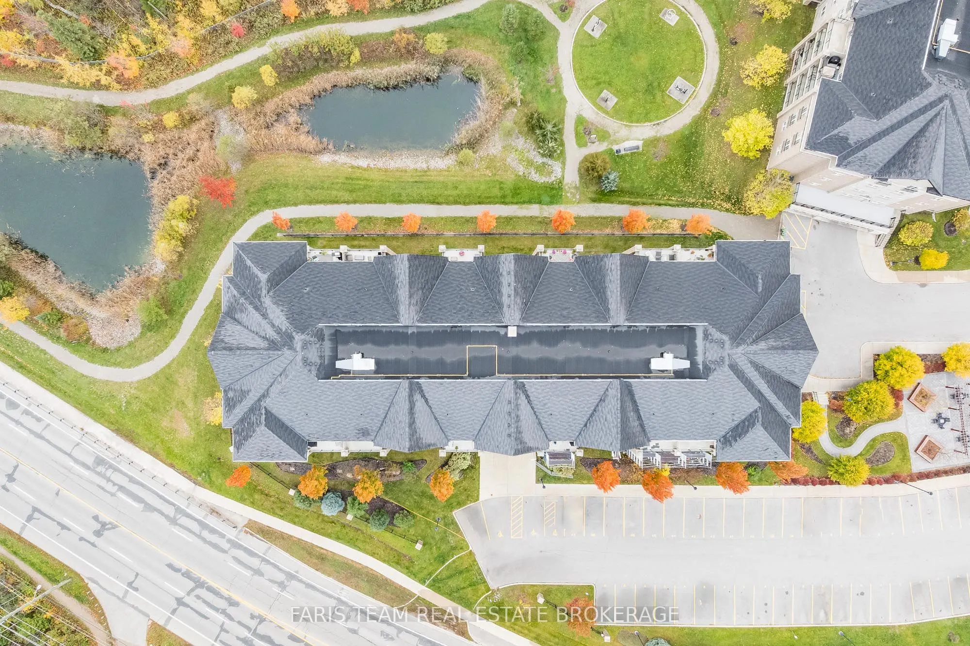 42 Ferndale Drive S, #402
