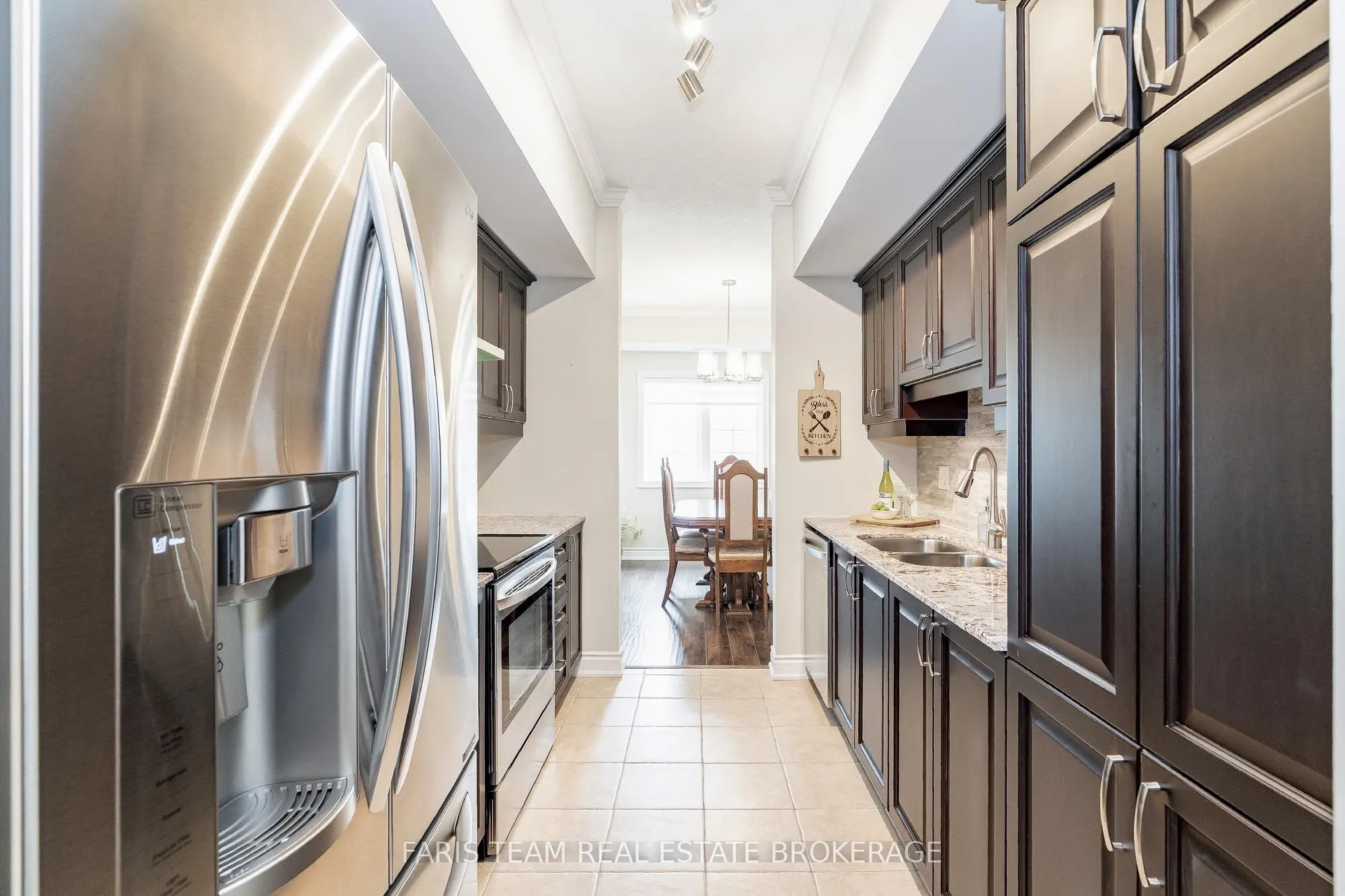 42 Ferndale Drive S, #402