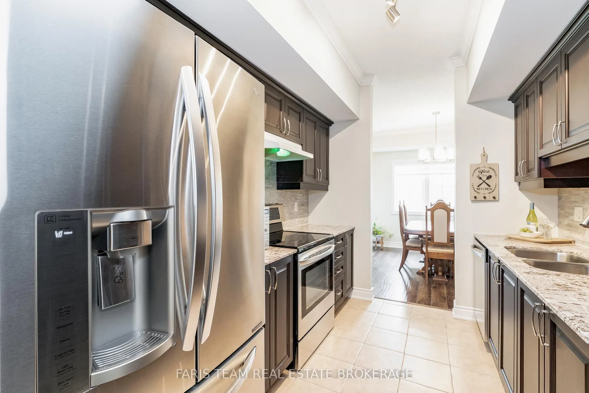 42 Ferndale Drive S, #402