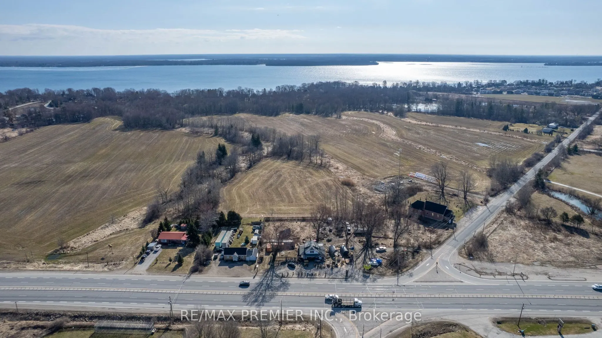 8665 Hwy 11