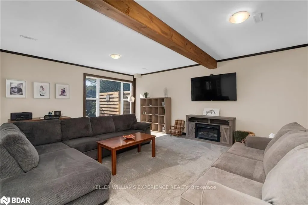 18 Maple Drive