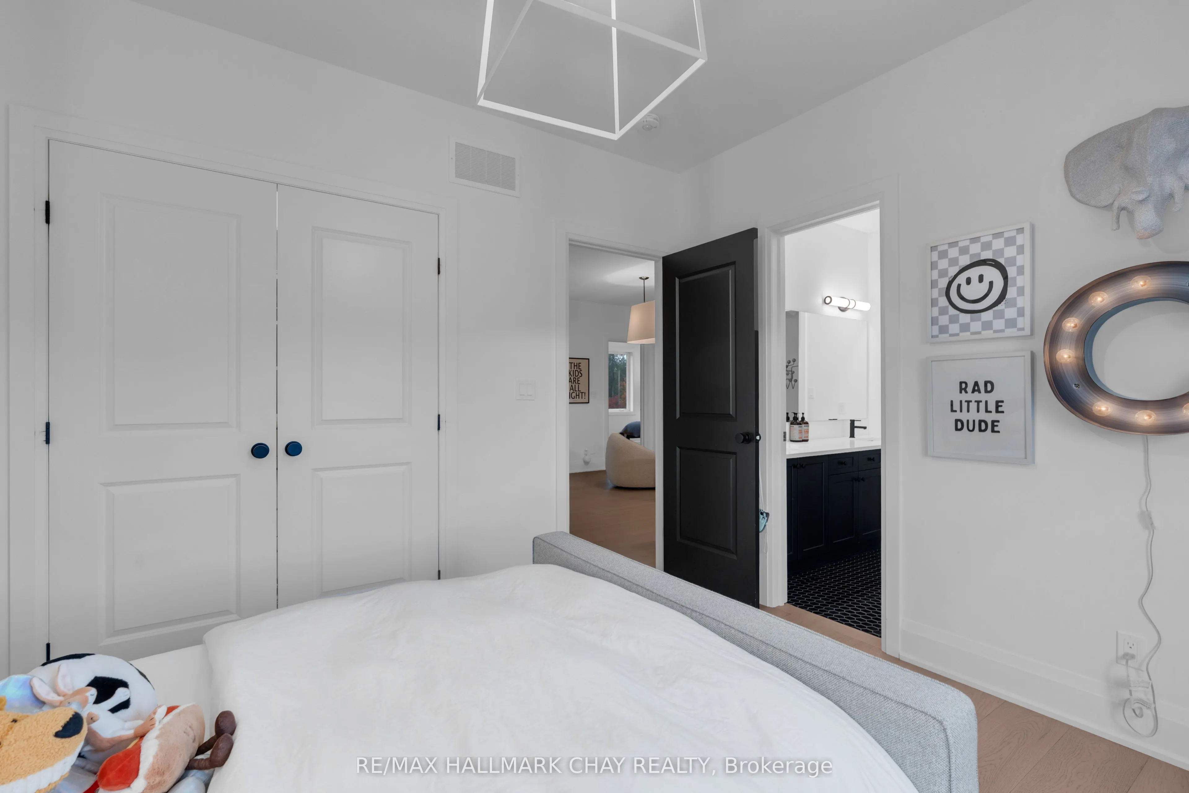 72 Georgian Grande Drive