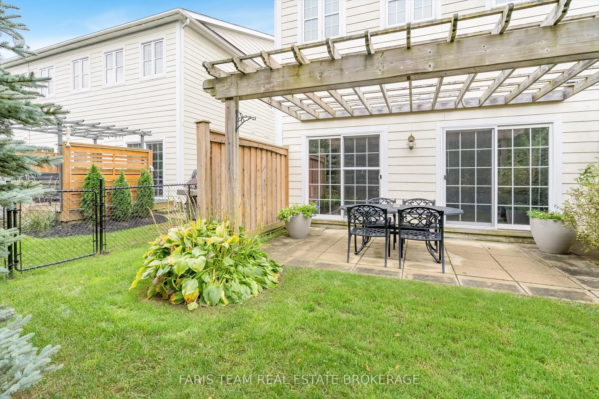 145 Wycliffe Cove