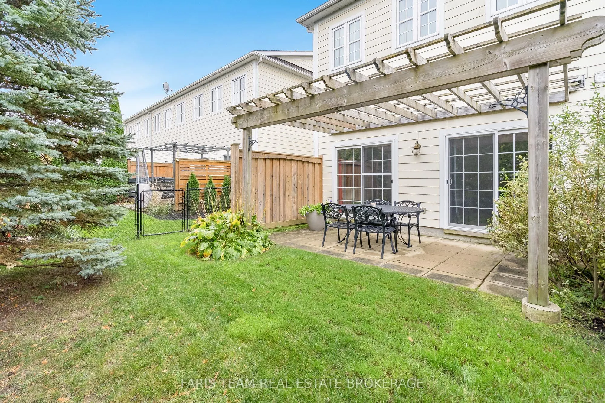 145 Wycliffe Cove