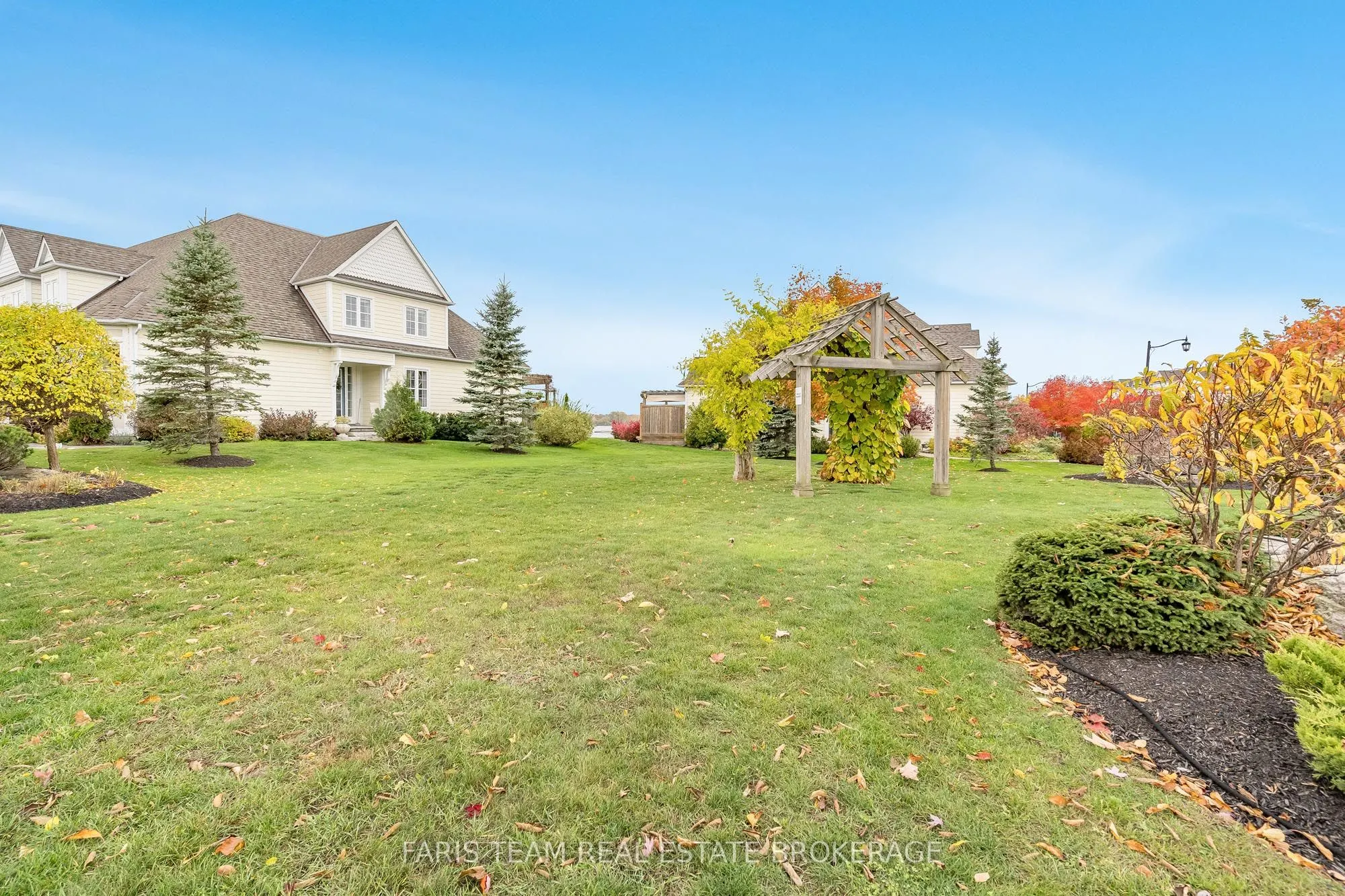 145 Wycliffe Cove